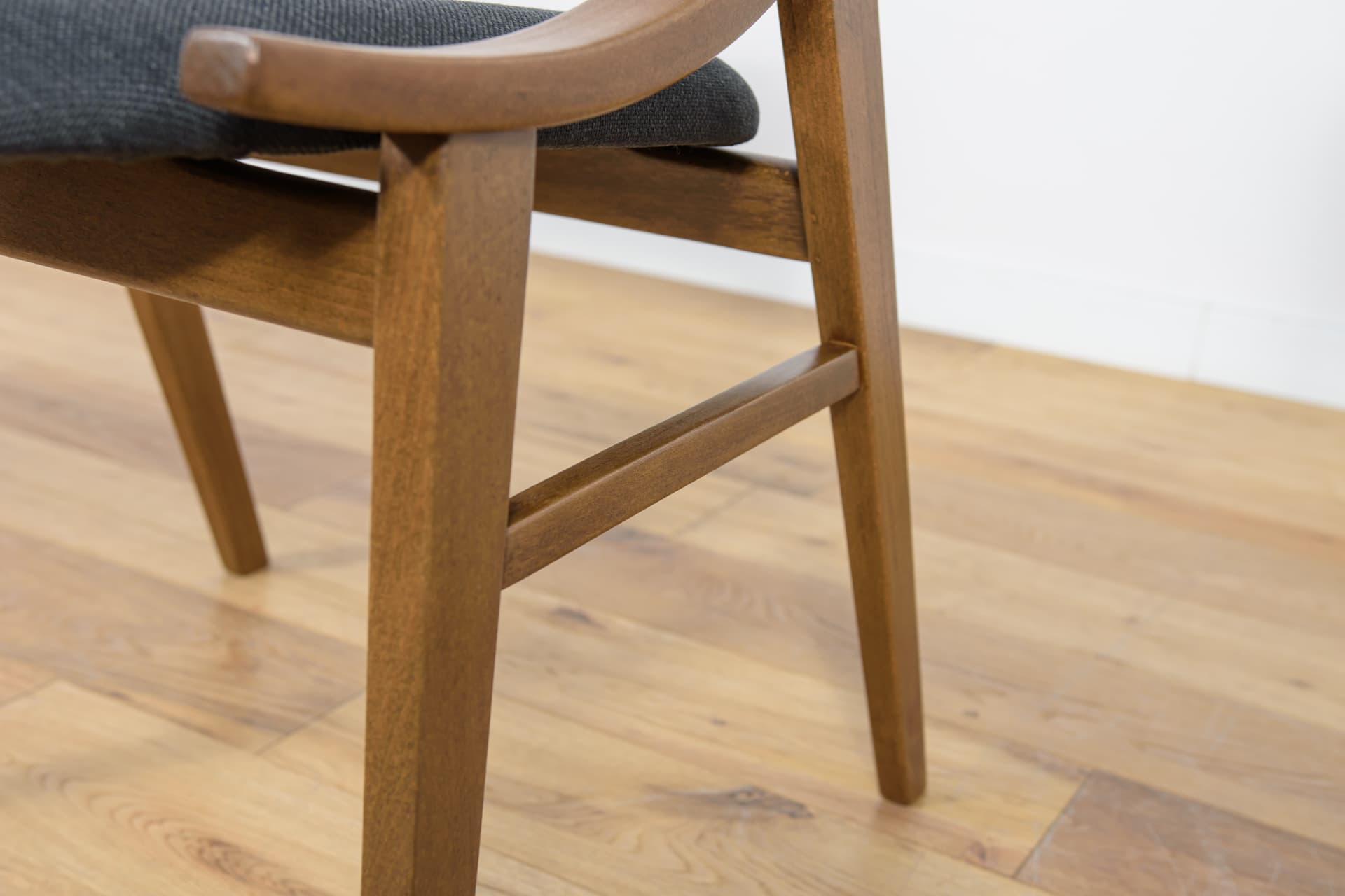 Komplet dziesięciu krzeseł Skoczek, proj. J. Kędziorek, Zamojska Fabryka Mebli, Polska, lata 70. - 89299