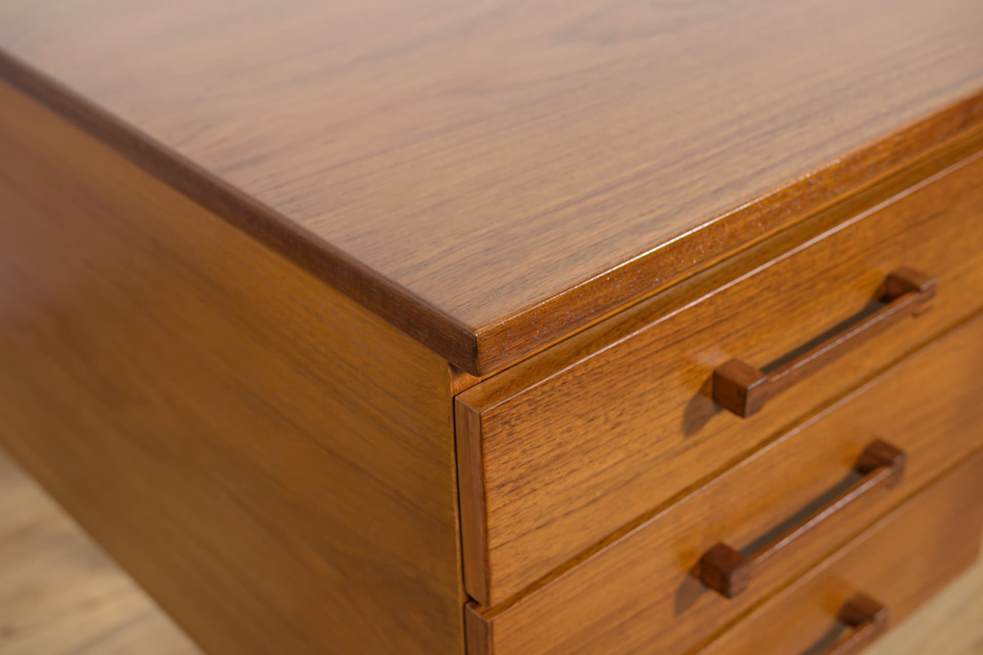 Wolnostojące biurko, proj. Torben Valeur & Henning Jensen, Dyrlund, Dania, lata 60 - 89423