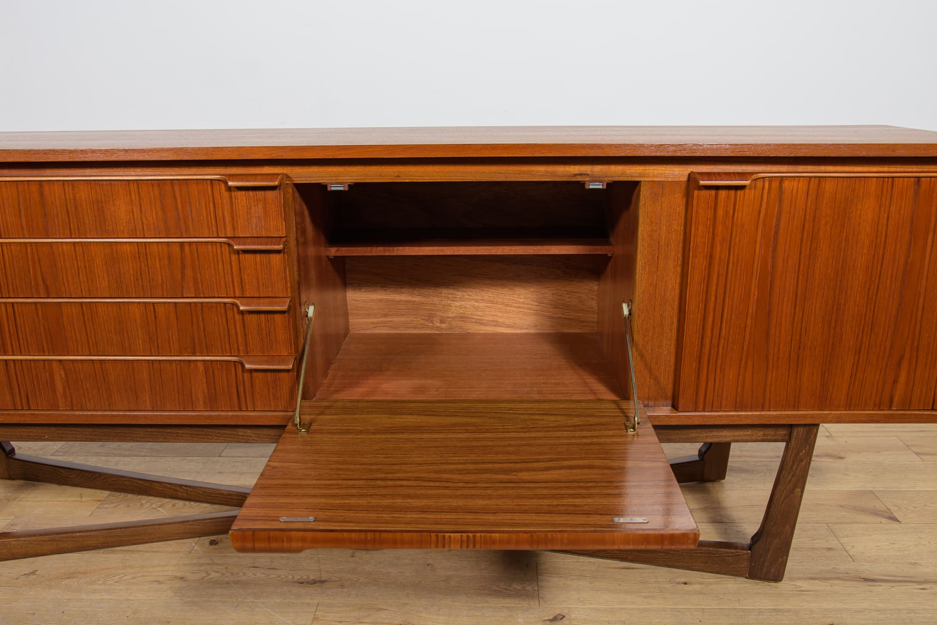 Komoda, Stonehill, Wielka Brytania, lata 60 - 89437