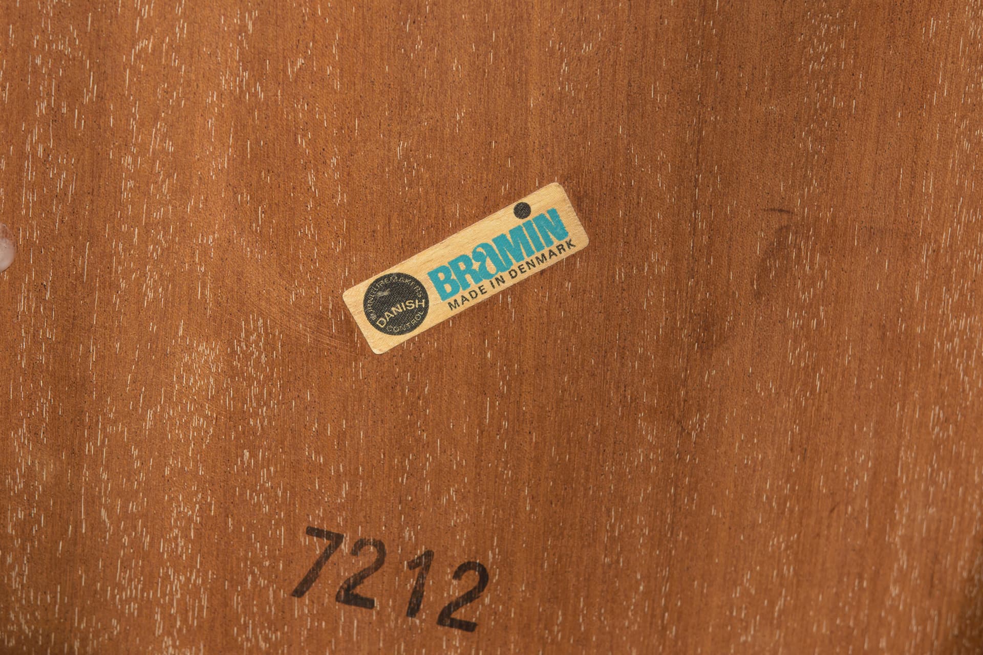 Prostokątny rozkładany stół, proj. H. W. Klein, Bramin, Dania, lata 70. - 89696