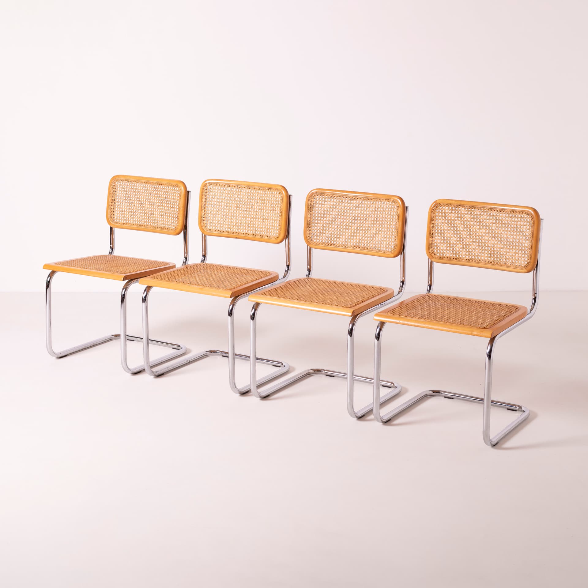 Komplet czterech krzeseł Cesca, drewno beżowe, stal chromowana, rattan beżowy, proj. M. Breuer, Włochy, lata 80. - 89714