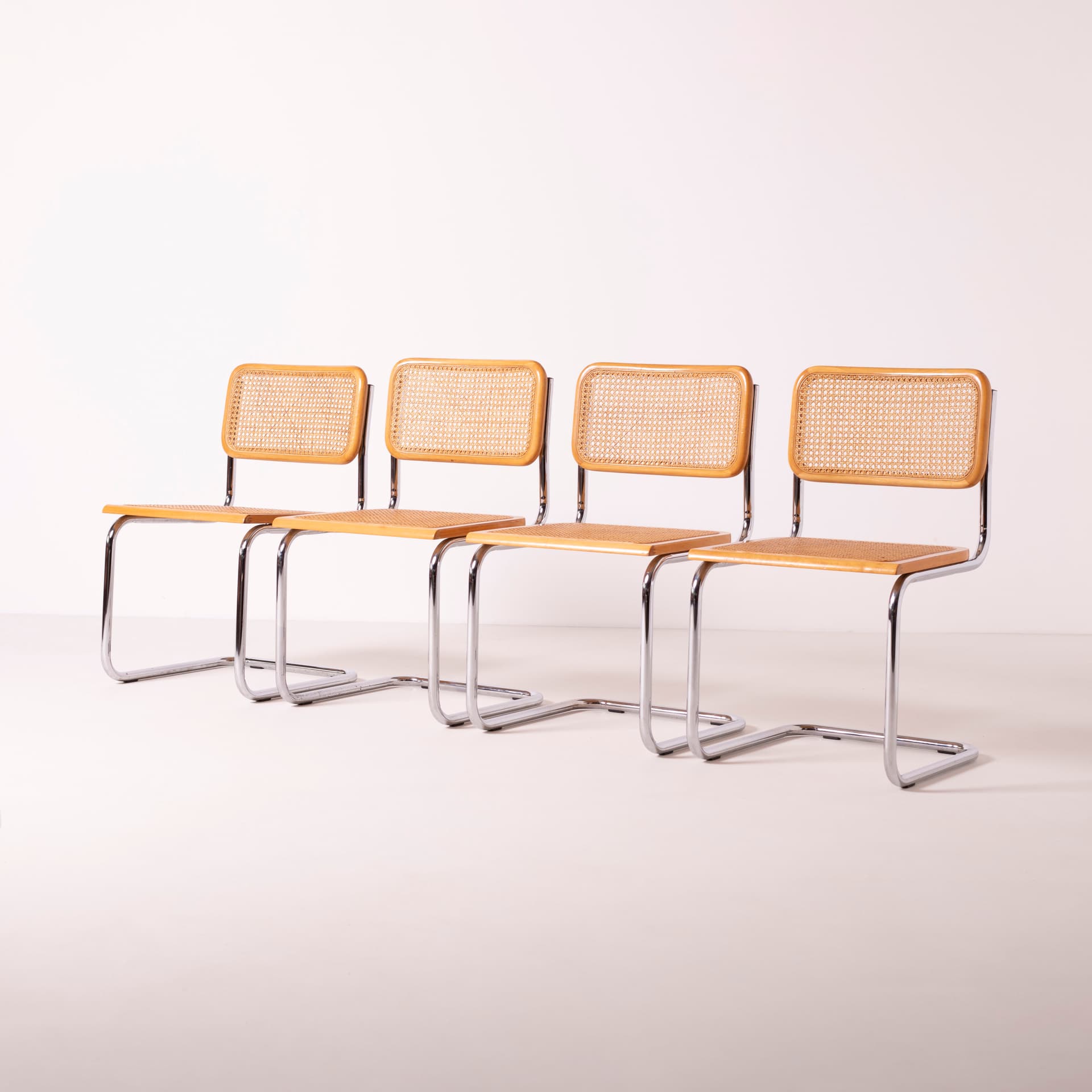 Komplet czterech krzeseł Cesca, drewno beżowe, stal chromowana, rattan beżowy, proj. M. Breuer, Włochy, lata 80. - 89713
