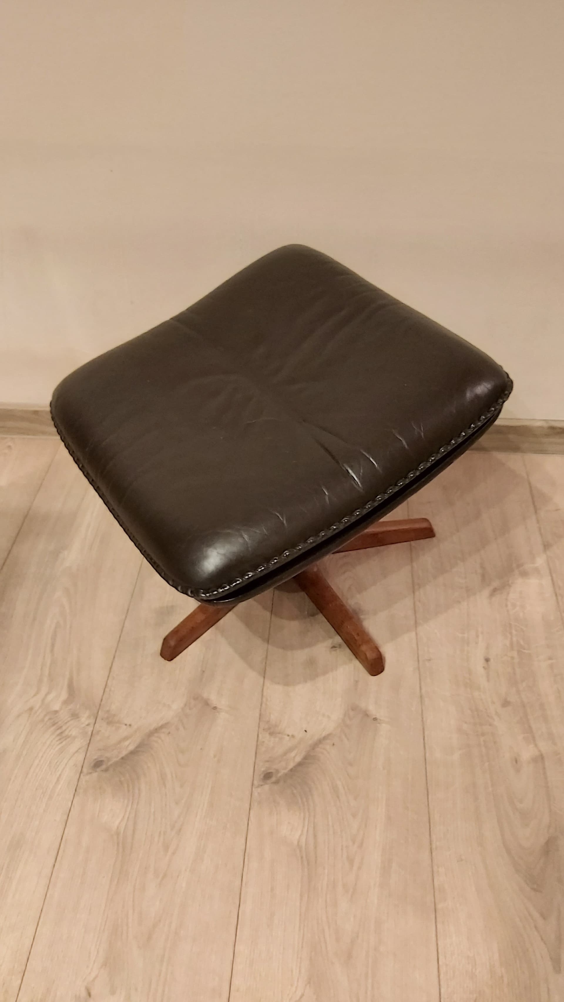 Swivel armchair with ottoman set, dark brown leather, walnut wood, Denmark, 1970s. - 90296