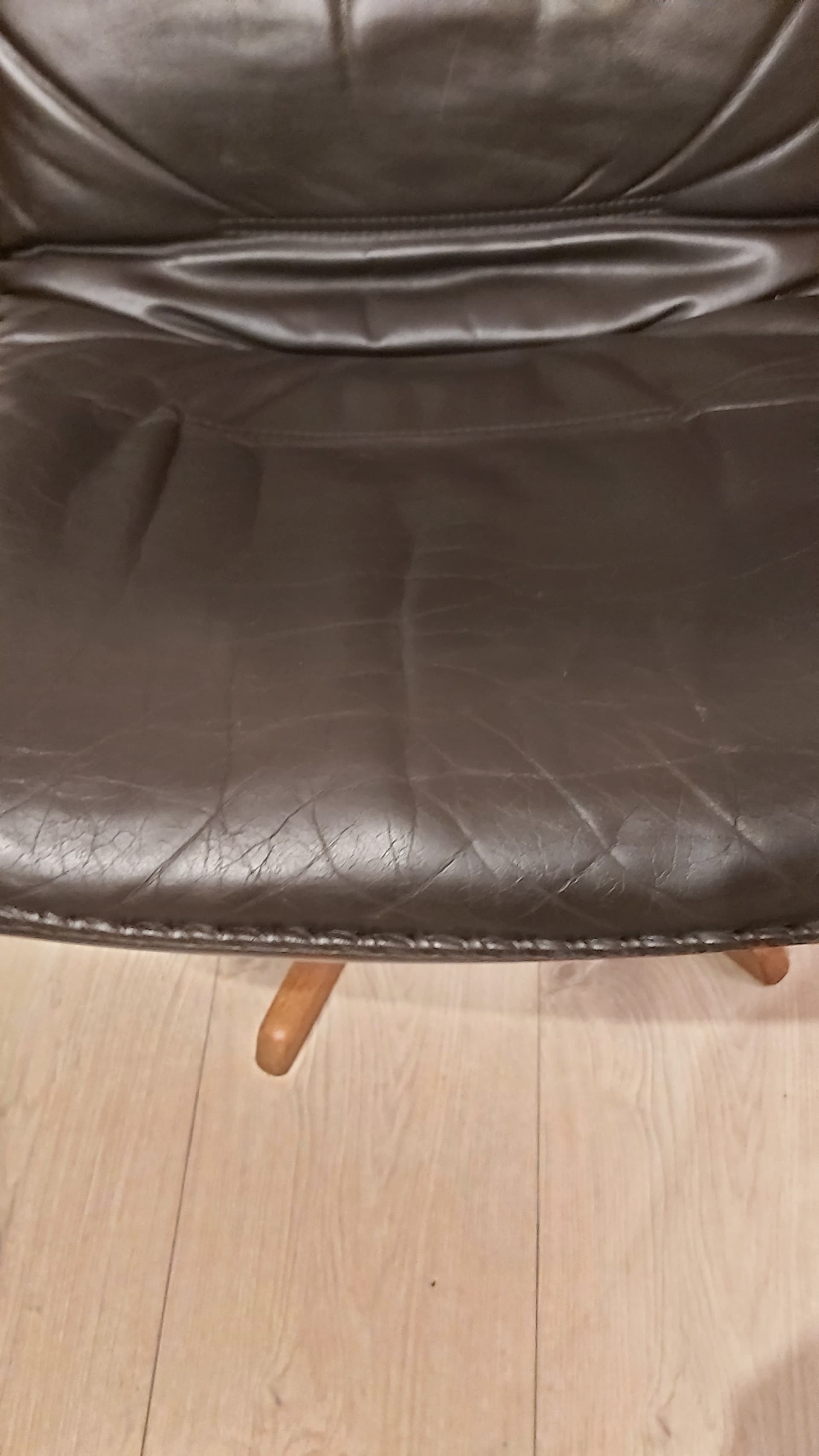 Swivel armchair with ottoman set, dark brown leather, walnut wood, Denmark, 1970s. - 90287