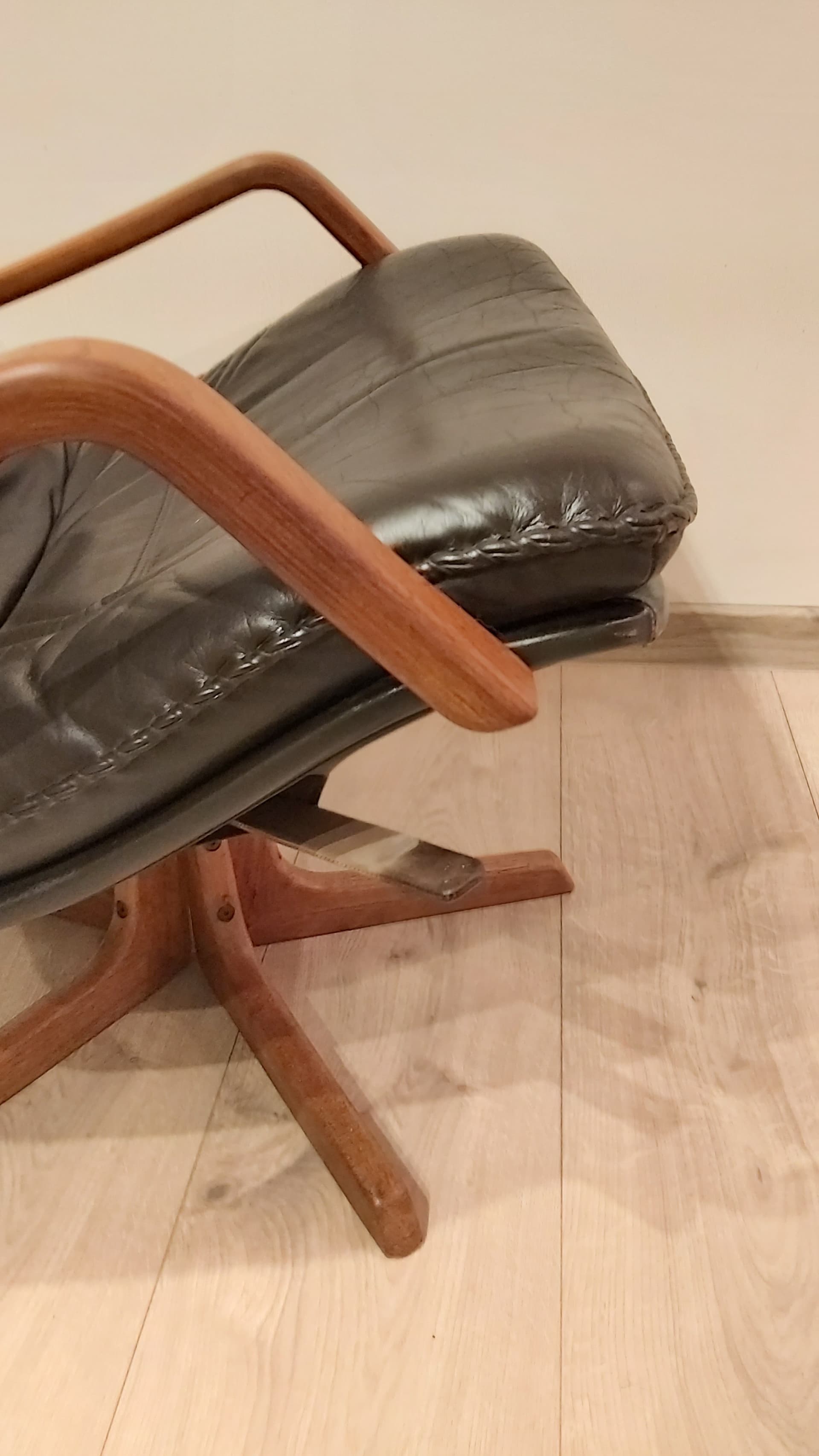 Swivel armchair with ottoman set, dark brown leather, walnut wood, Denmark, 1970s. - 90295