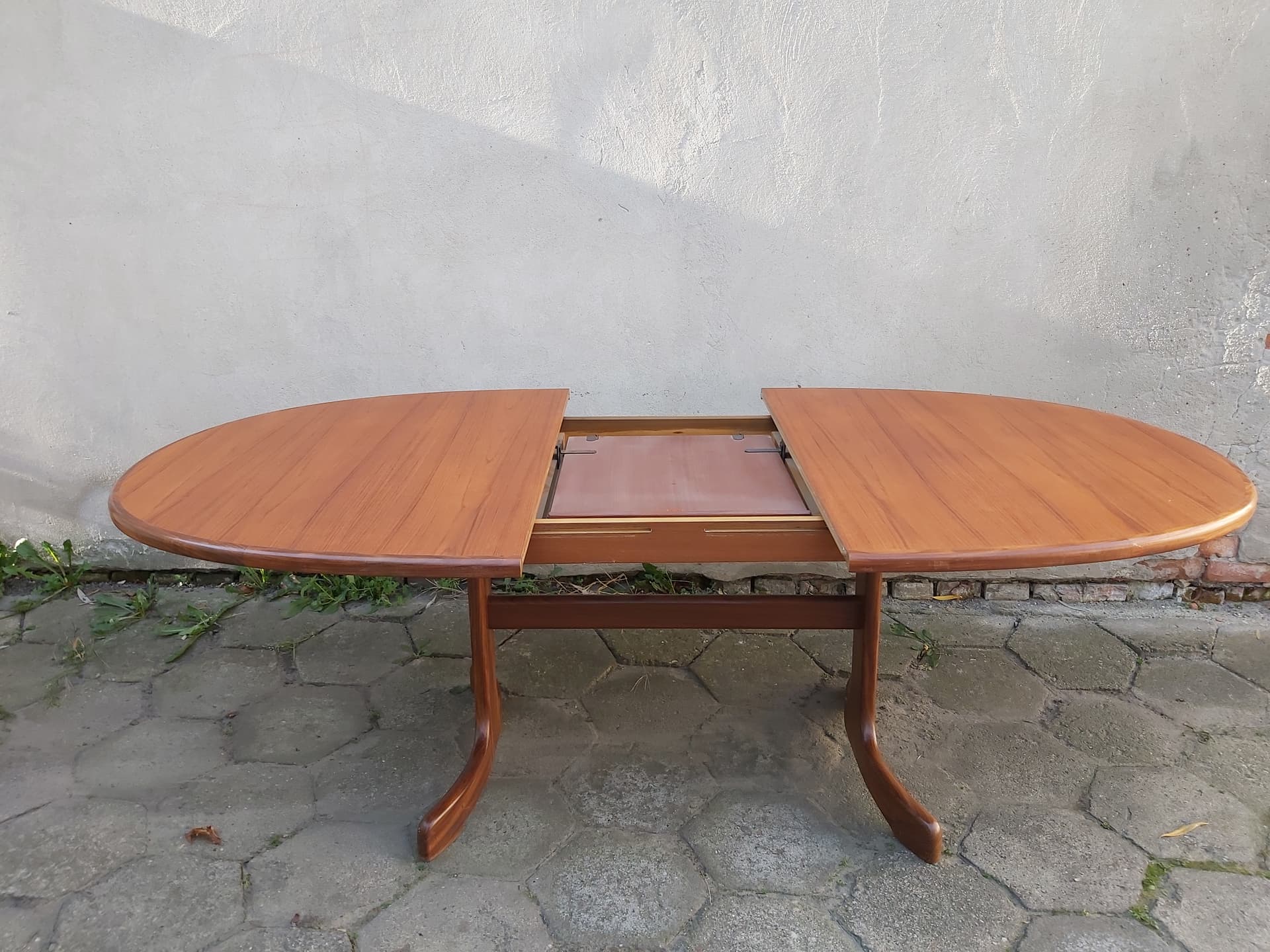 Stół rozkładany, teak jasnobrązowy, proj. V. Wilkins, G-Plan, Wielka Brytania, lata 70. - 90338