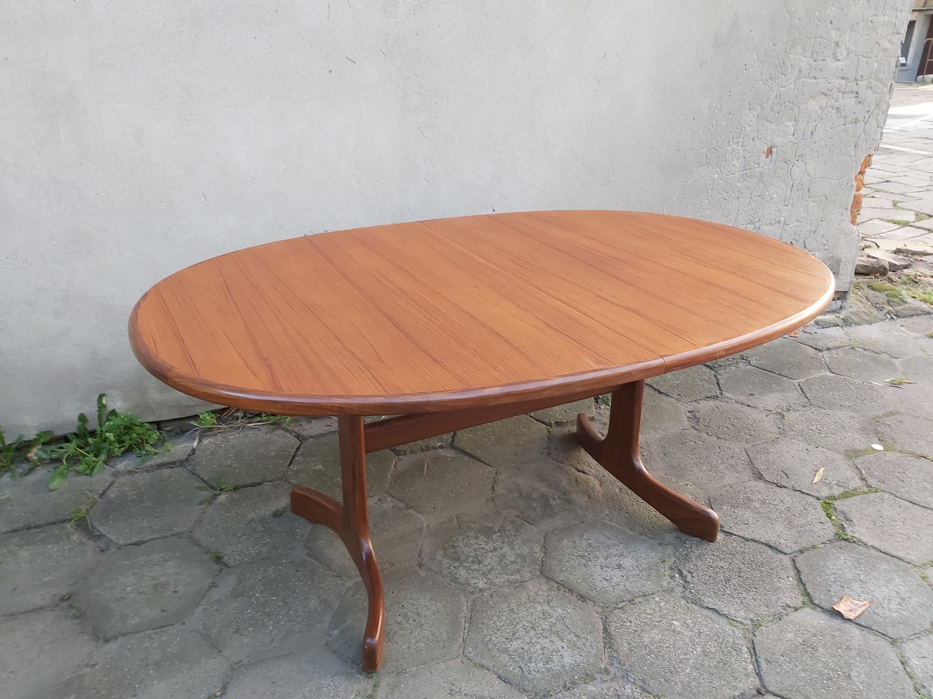 Stół rozkładany, teak jasnobrązowy, proj. V. Wilkins, G-Plan, Wielka Brytania, lata 70. - 90340