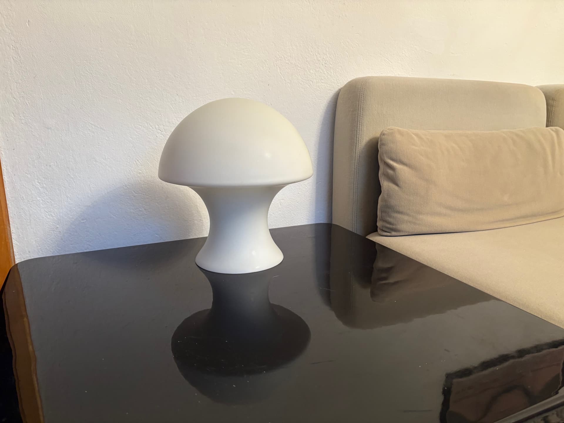 Lampa stołowa, szkło ivory white, Peill & Putzler, Niemcy, lata 60. - 90425