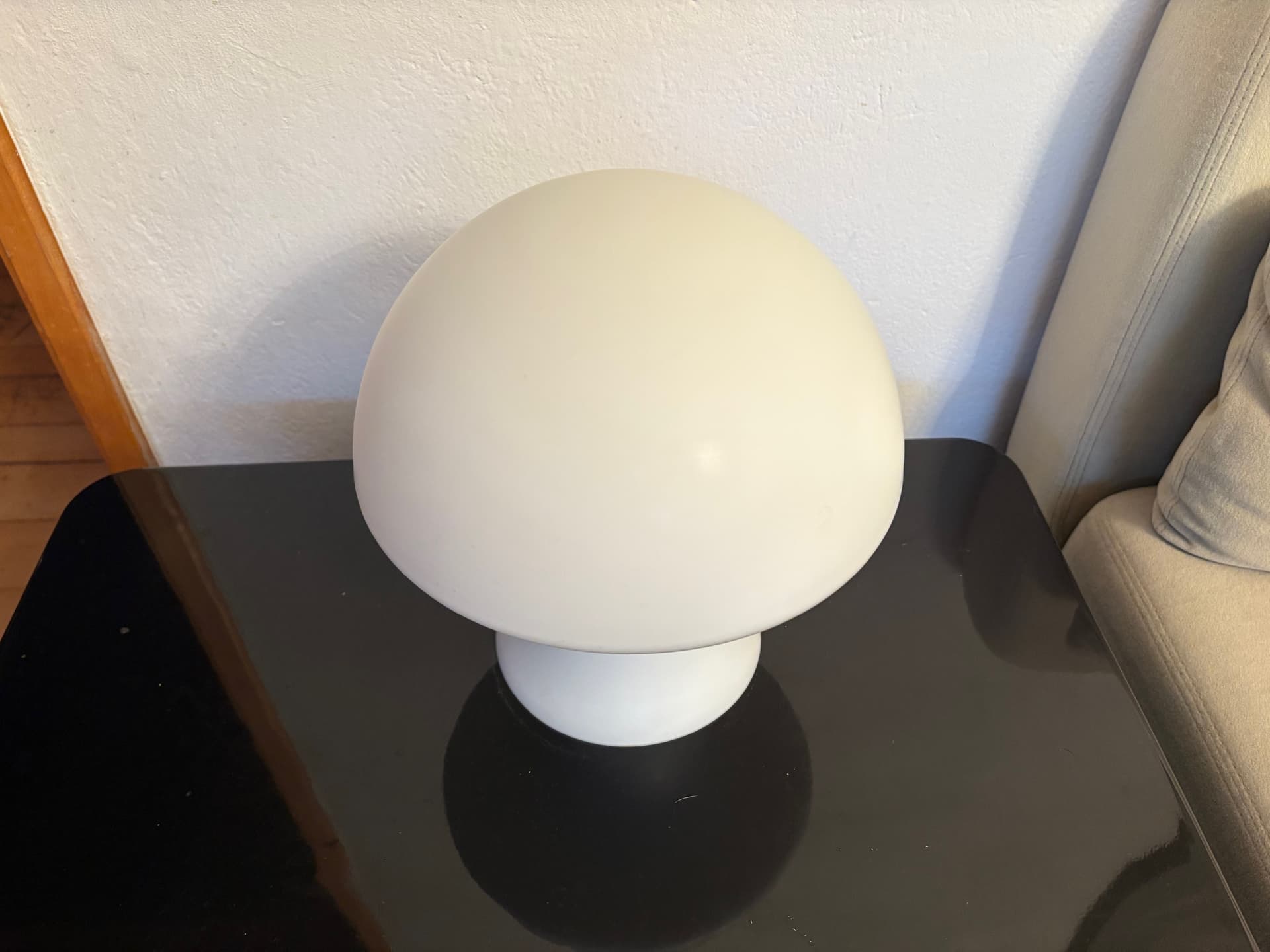 Lampa stołowa, szkło ivory white, Peill & Putzler, Niemcy, lata 60. - 90427
