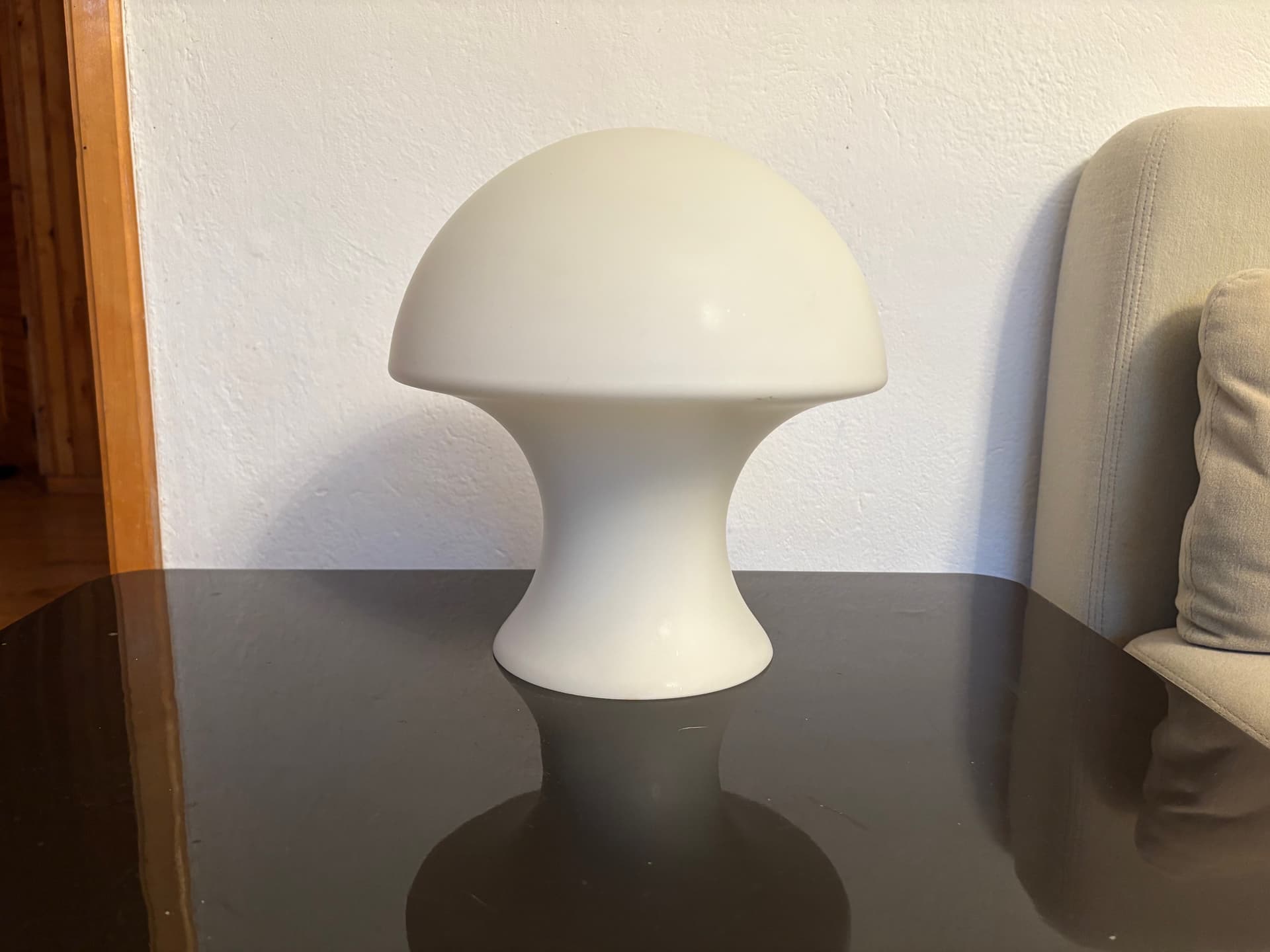 Lampa stołowa, szkło ivory white, Peill & Putzler, Niemcy, lata 60. - 90424