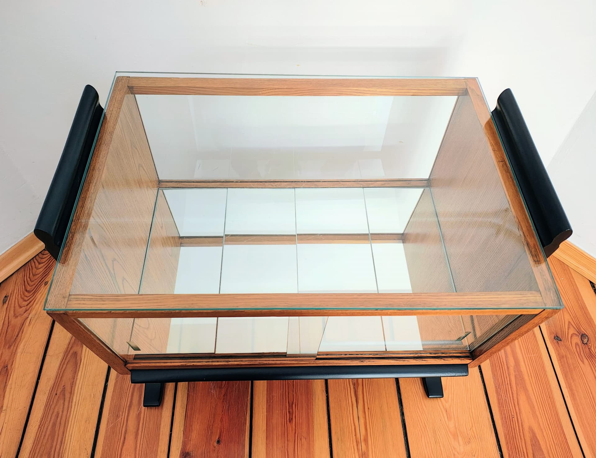 Barek art déco, drewno brązowy, proj. J. Halabala, UP Závody, Czechosłowacja, lata 30. - 90558