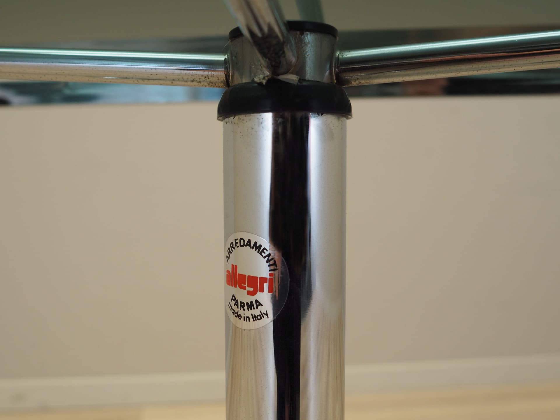 Stolik pomocniczy Space Age, szkło czarne, stal chromowana, Allegri, Włochy, lata 70. - 90667