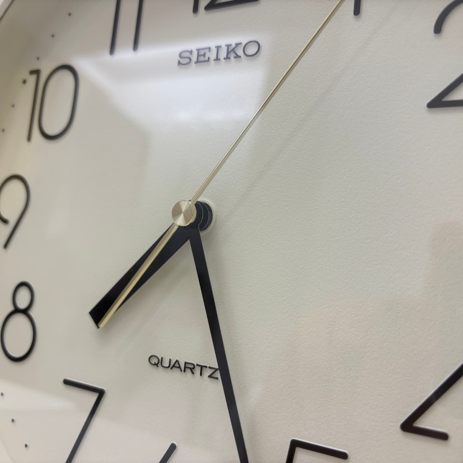 Zegar ścienny, beżowy, plastik, Japonia, lata 80. - 91504