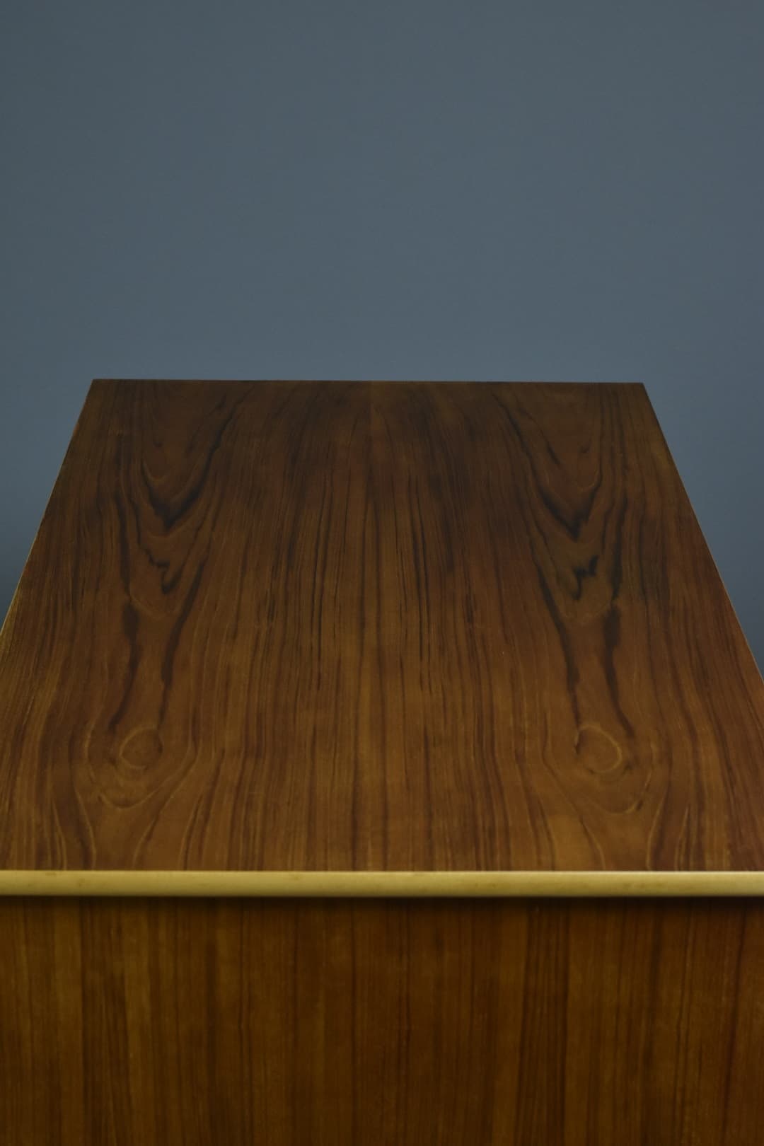 Biurko dwustronne, orzech brązowy, Bodafors, Szwecja, lata 50. - 91536