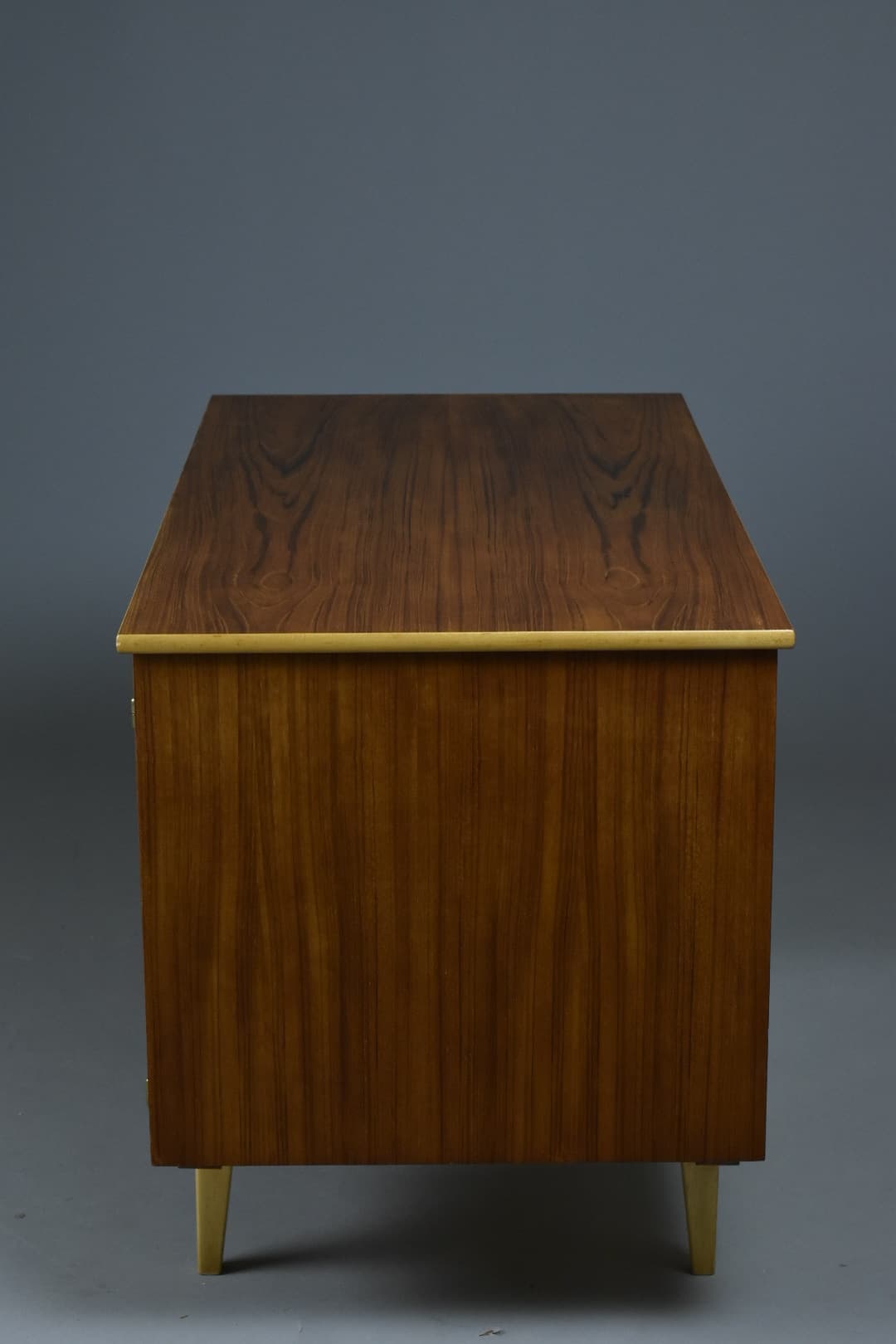 Biurko dwustronne, orzech brązowy, Bodafors, Szwecja, lata 50. - 91537