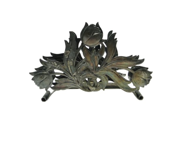 Serwetnik Tulipany, Art Nouveau, mosiądz srebrzony, Polska, lata 60. - WYMIARY