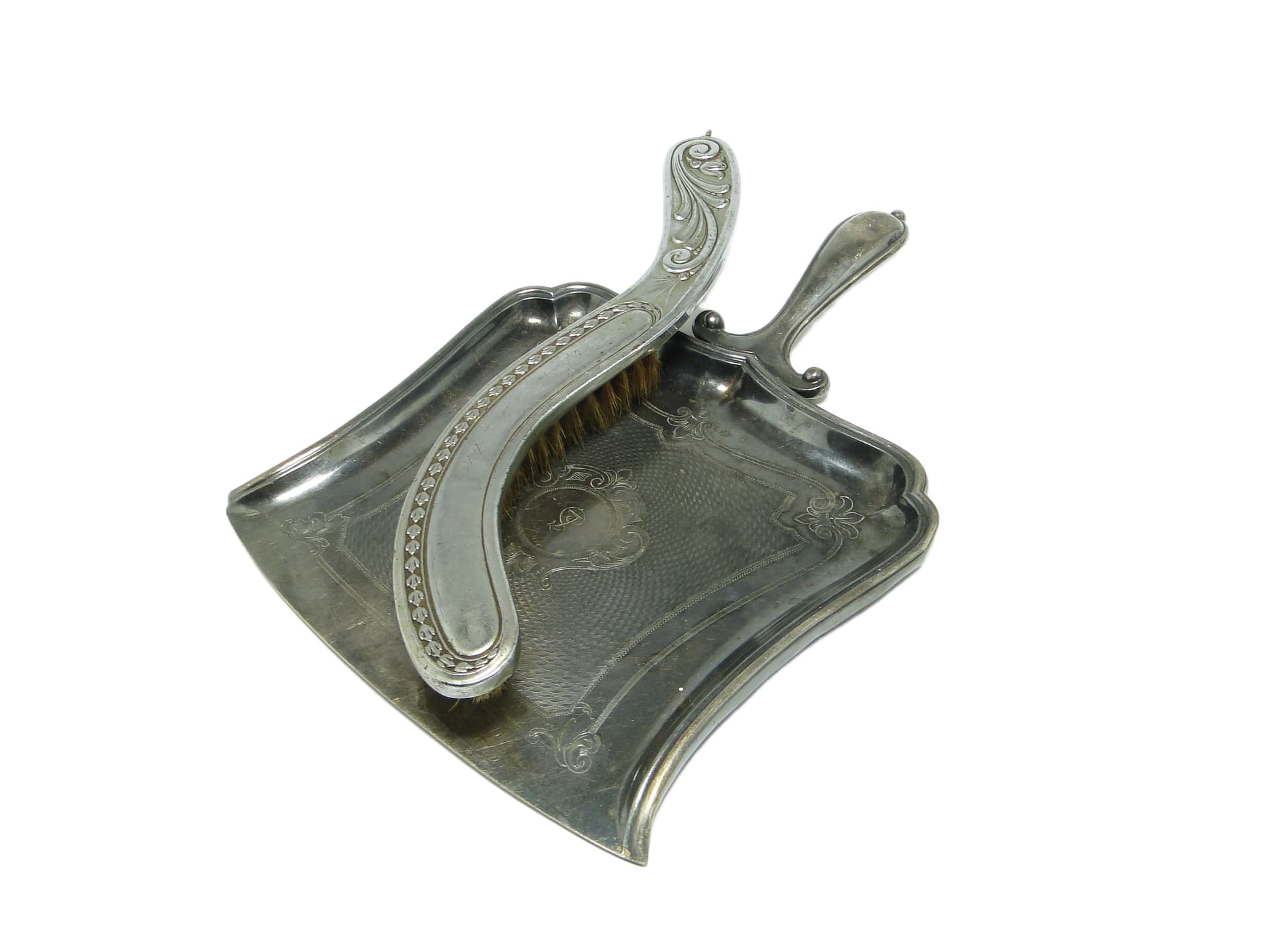 Art Nouveau crumb set, silver-plated brass, Poland, early 20th c.