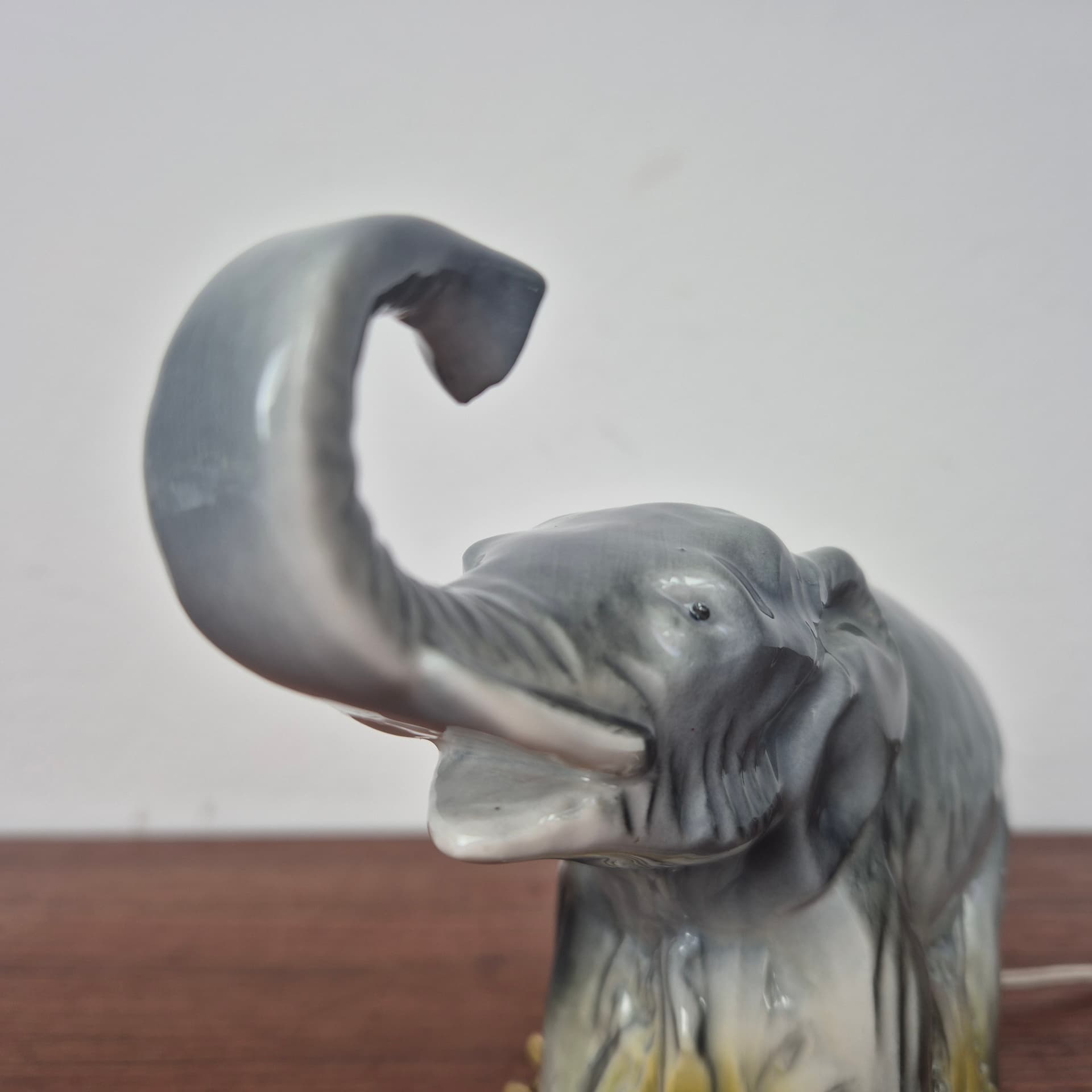 Porcelanowa lampka w kształcie słonia, Niemcy lata 60 - 92413