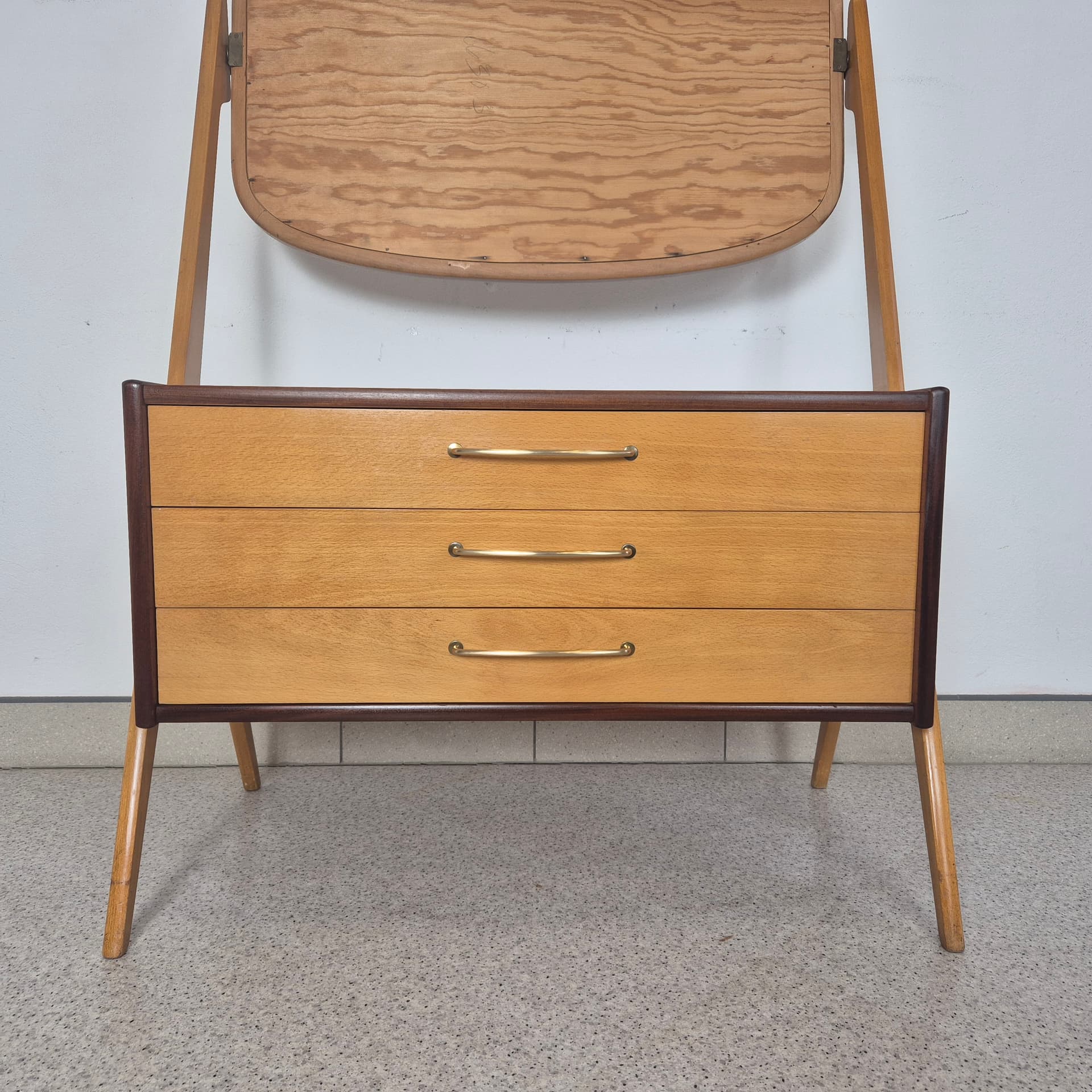 Designerska toaletka firmy Orsta Bruk, Dania lata 60 - 92495