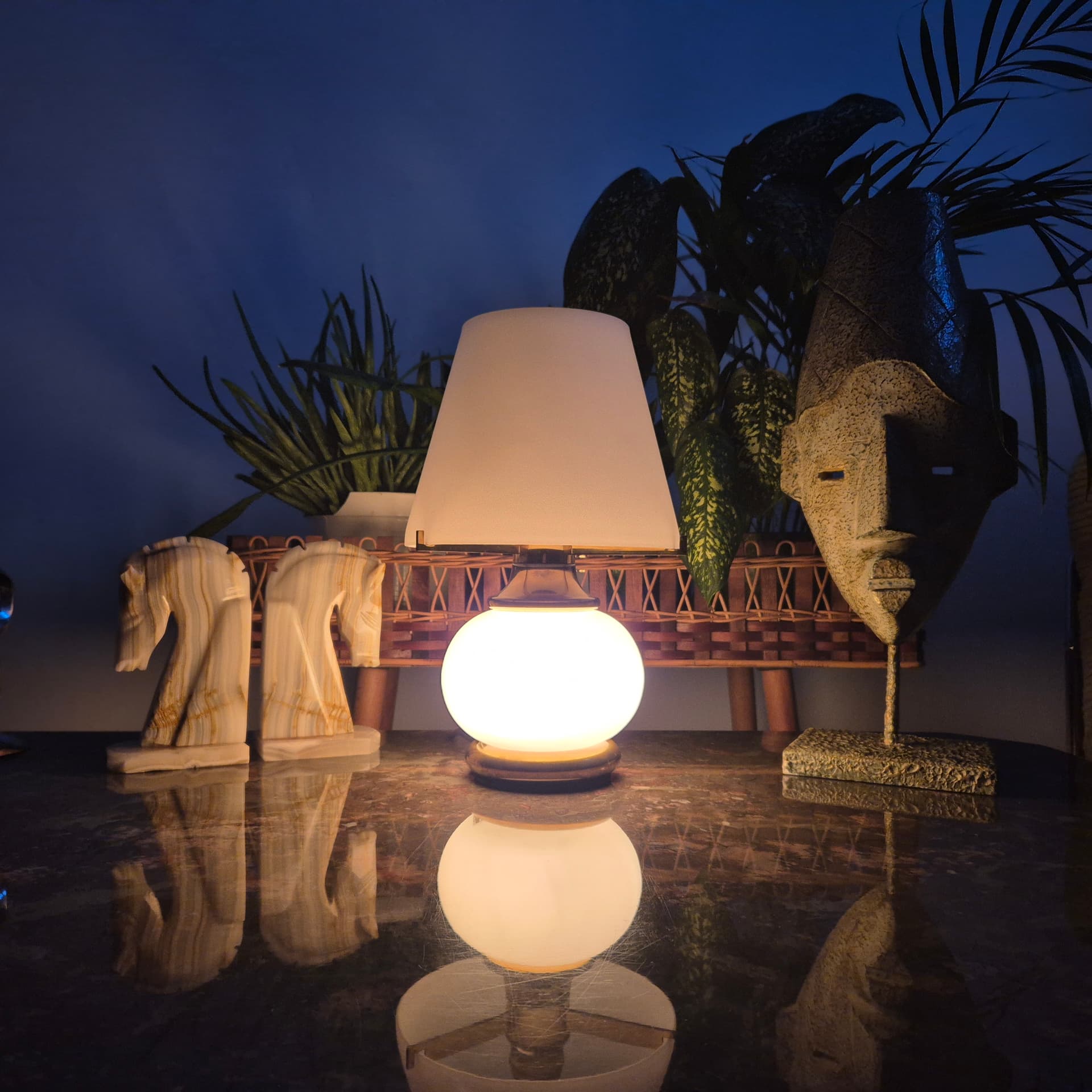 Lampa ze szkła Murano z podświetlaną podstawą, F. Fabbian, Włochy lata 70 - 92560