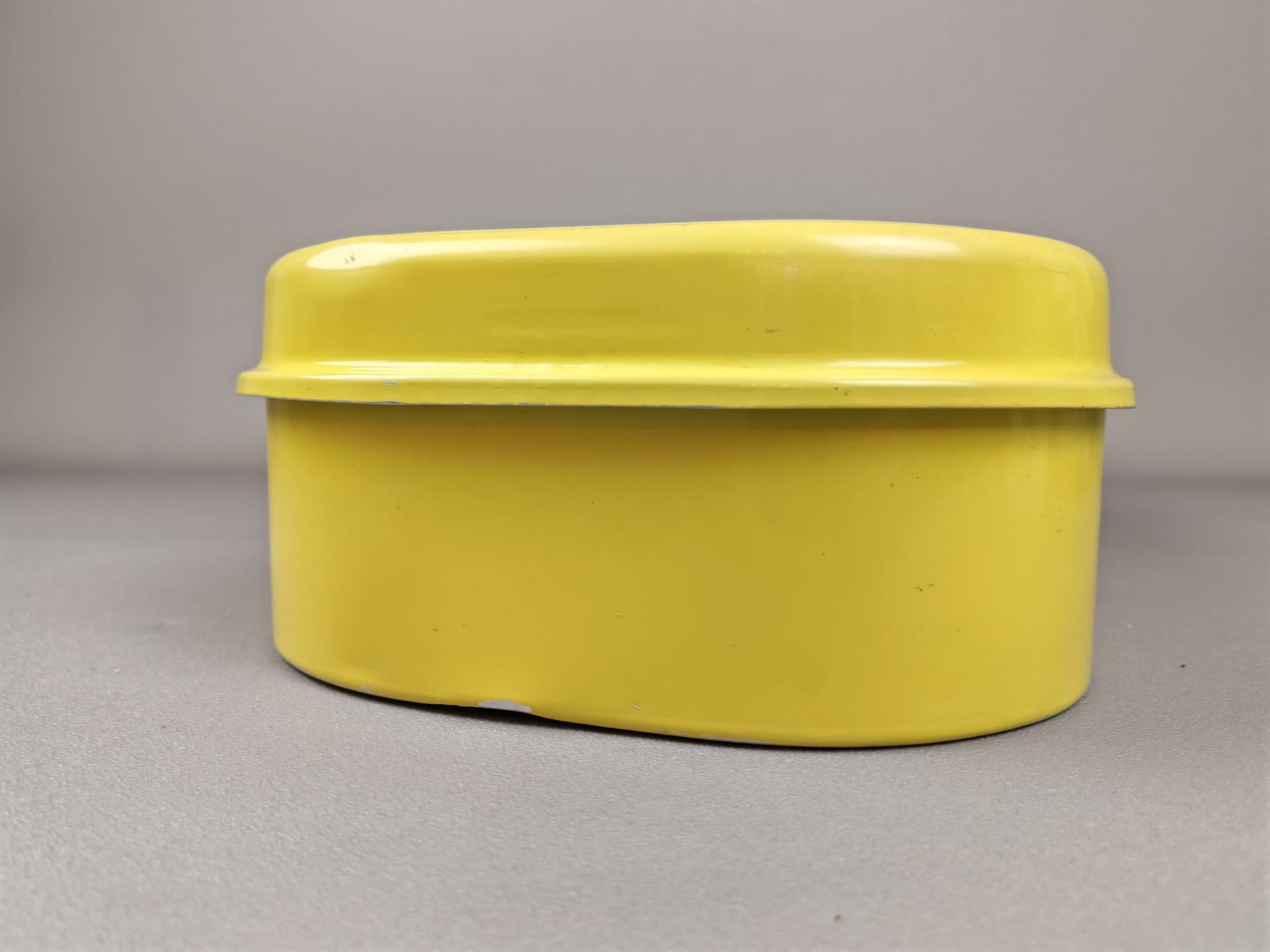 Lunch Box, yellow, J-H Fabrikerna, Sweden, 1950s. - 92870