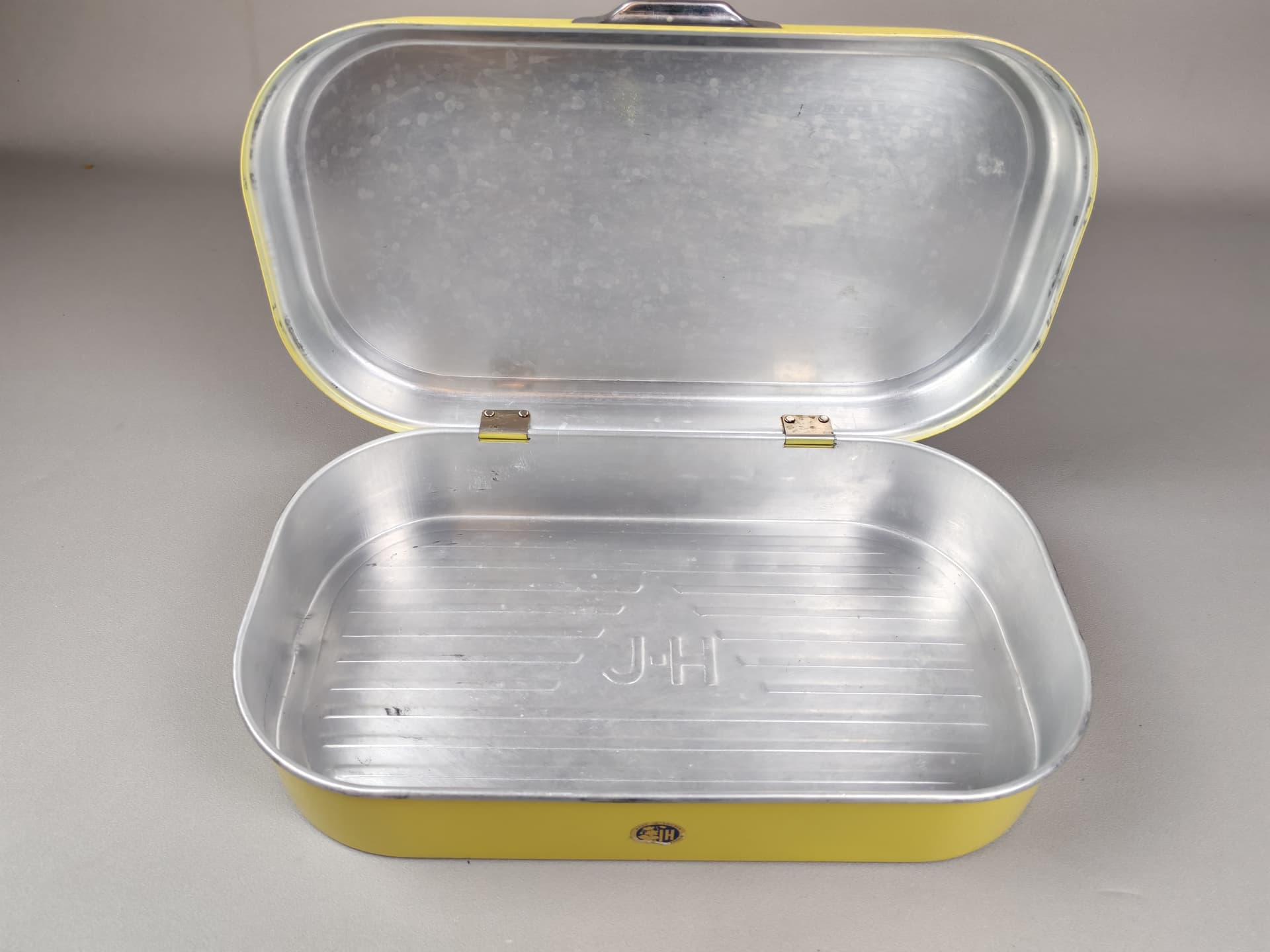Lunch Box, yellow, J-H Fabrikerna, Sweden, 1950s. - 92876