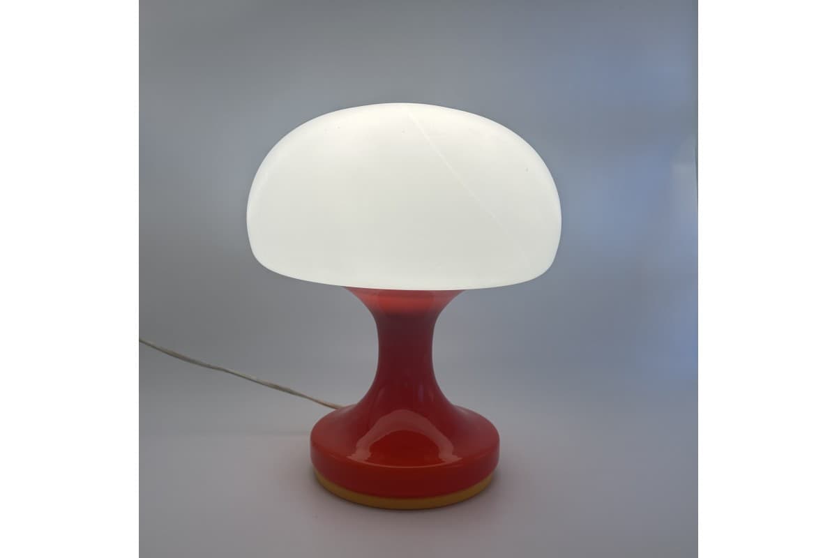Czerwona szklana lampa stołowa, proj. S. Tabera dla OPP Jihlava, Czechosłowacja, lata 70. - 57773