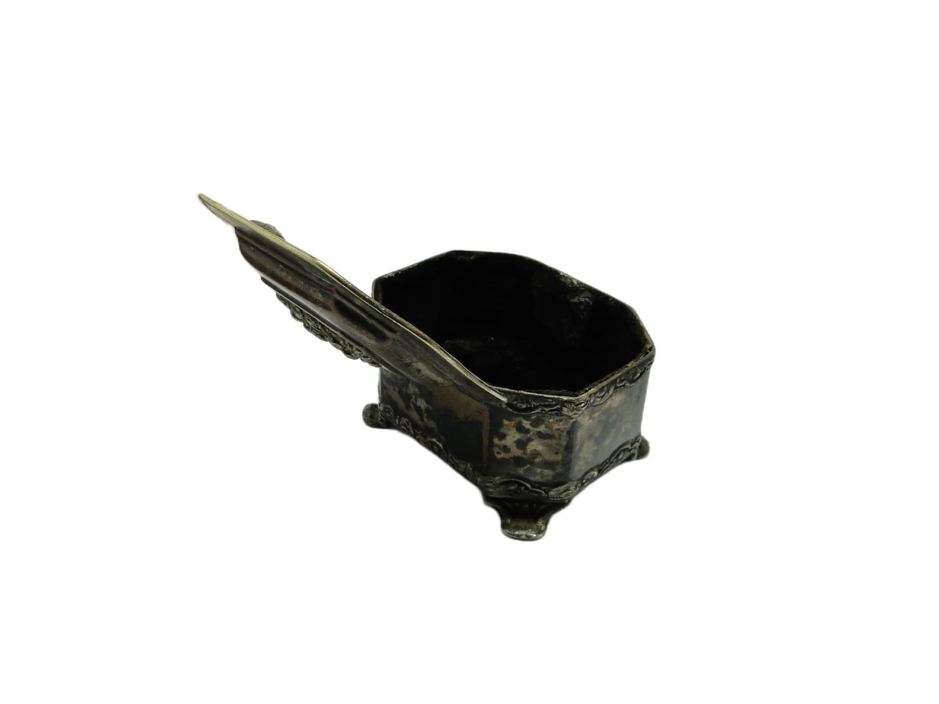 Neo-Baroque casket, silver-plated copper, Poland, 19th c. - 93817