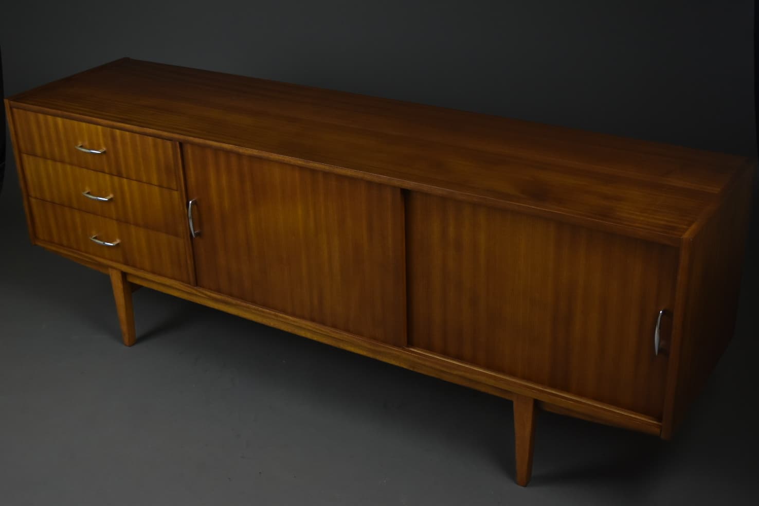 Komoda Violetta, Polska, Lata 60. PRL - 93887