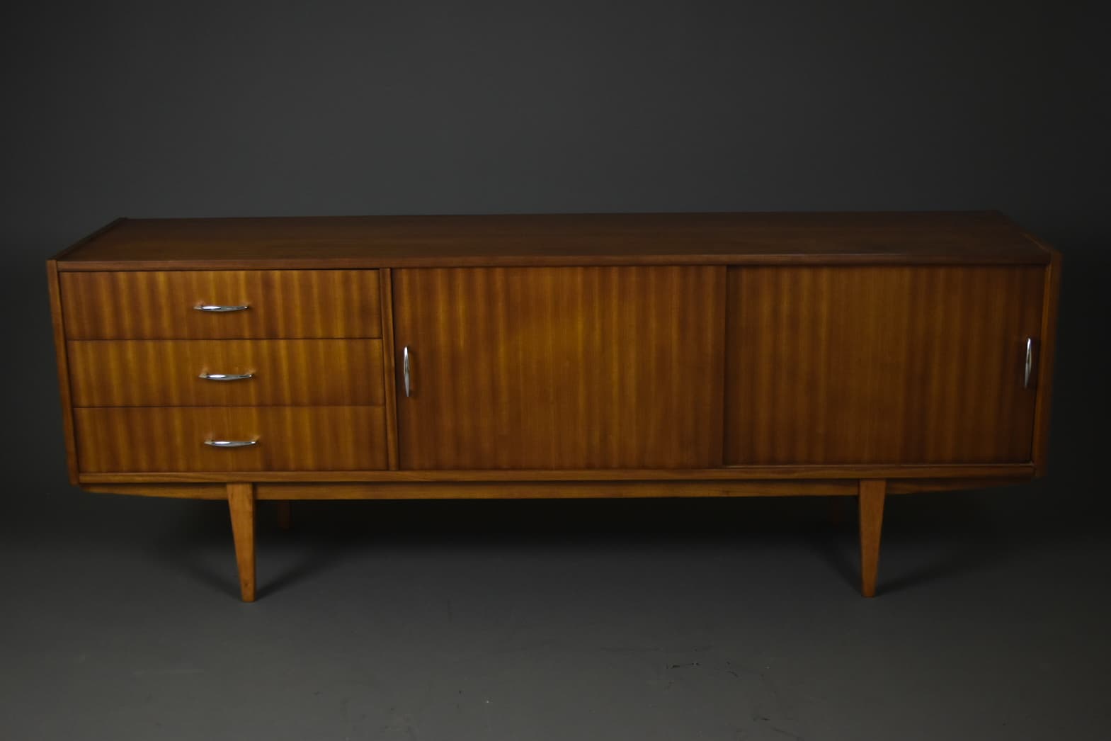 Komoda Violetta, Polska, Lata 60. PRL - 93884