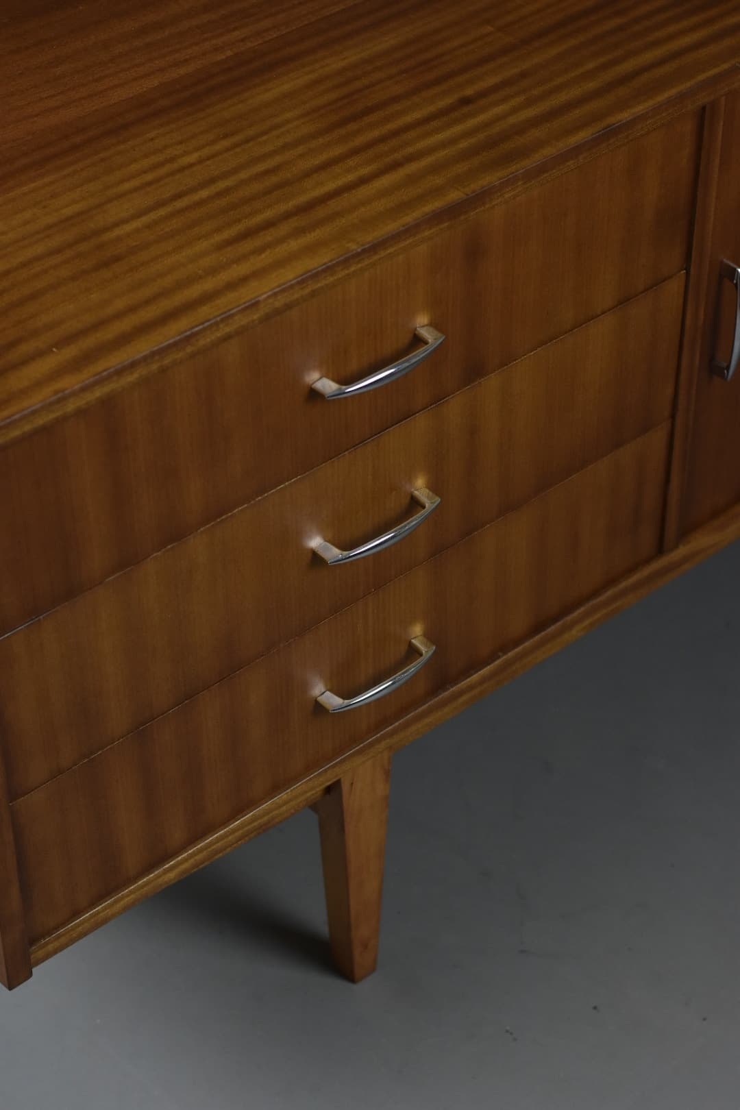 Komoda Violetta, Polska, Lata 60. PRL - 93881