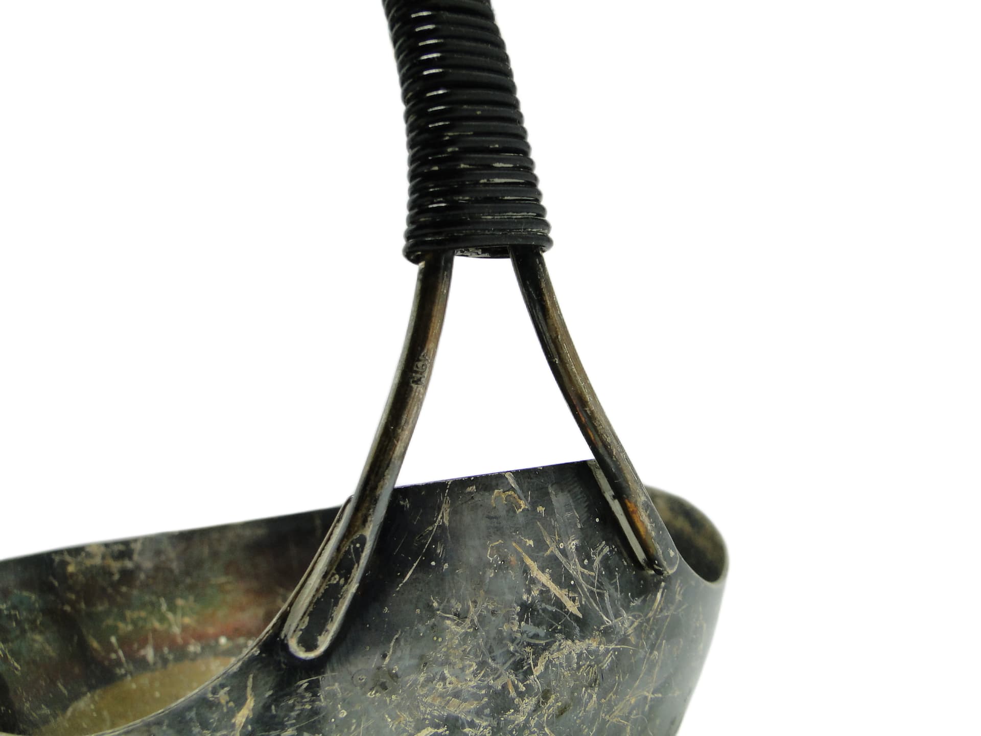 Chochla, skandynawski modernizm, mosiądz srebrzony, Dania, lata 60. - 94559