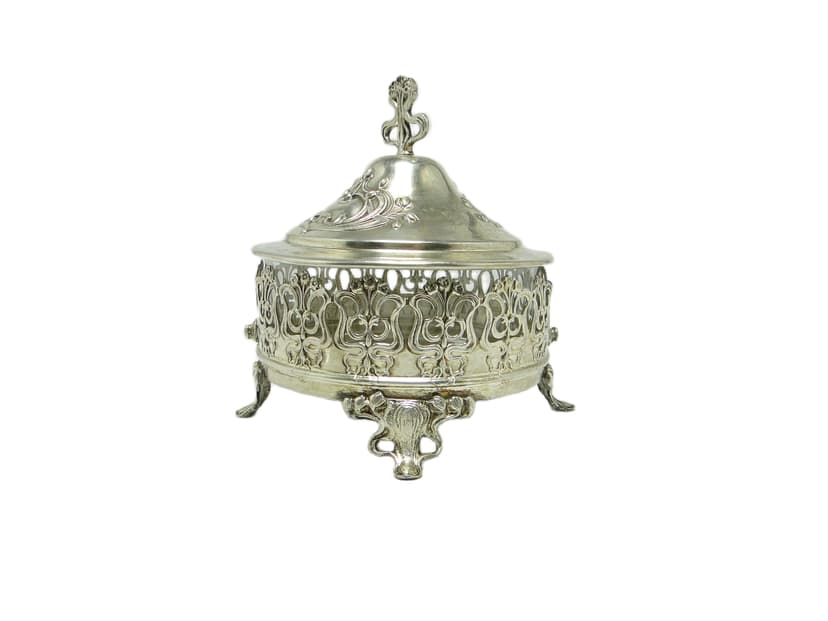 Bonbonniere, Art Nouveau, silver-plated brass, Germany, early 20th c.