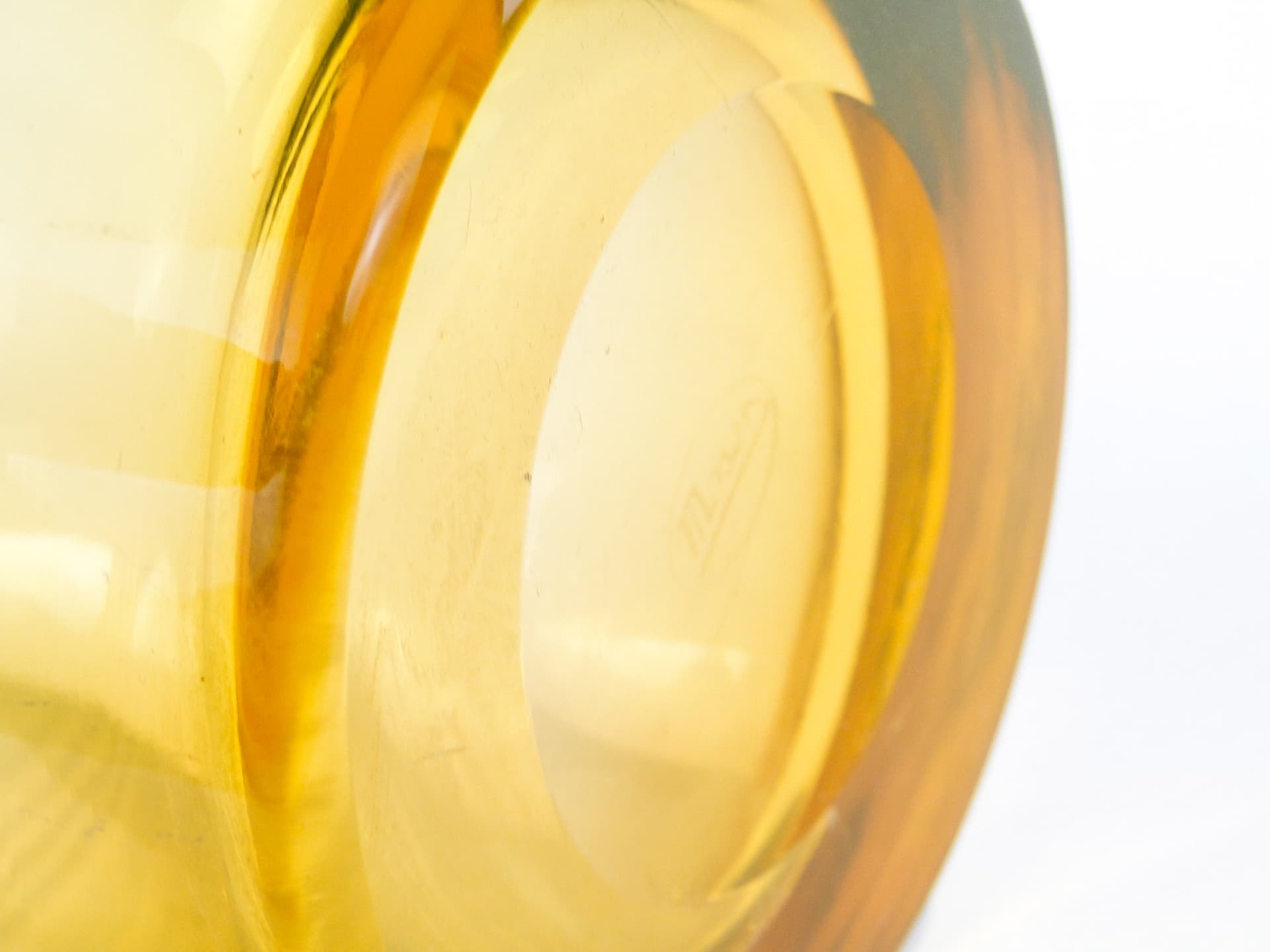 Wazon Modernizm, szkło uranowe, Moser, Czechosłowacja, lata 30. - 97460