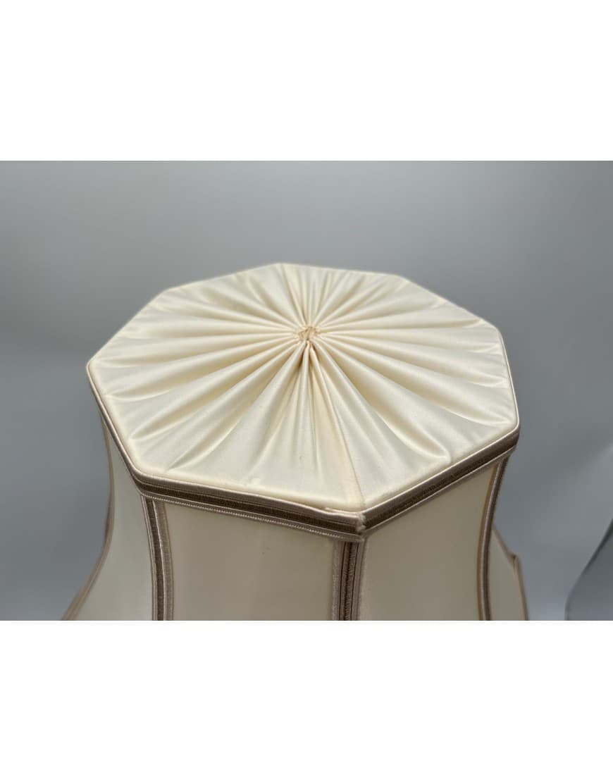 Beżowa lampa stołowa, proj. J. Andersen, Dania, lata 20. - 57850