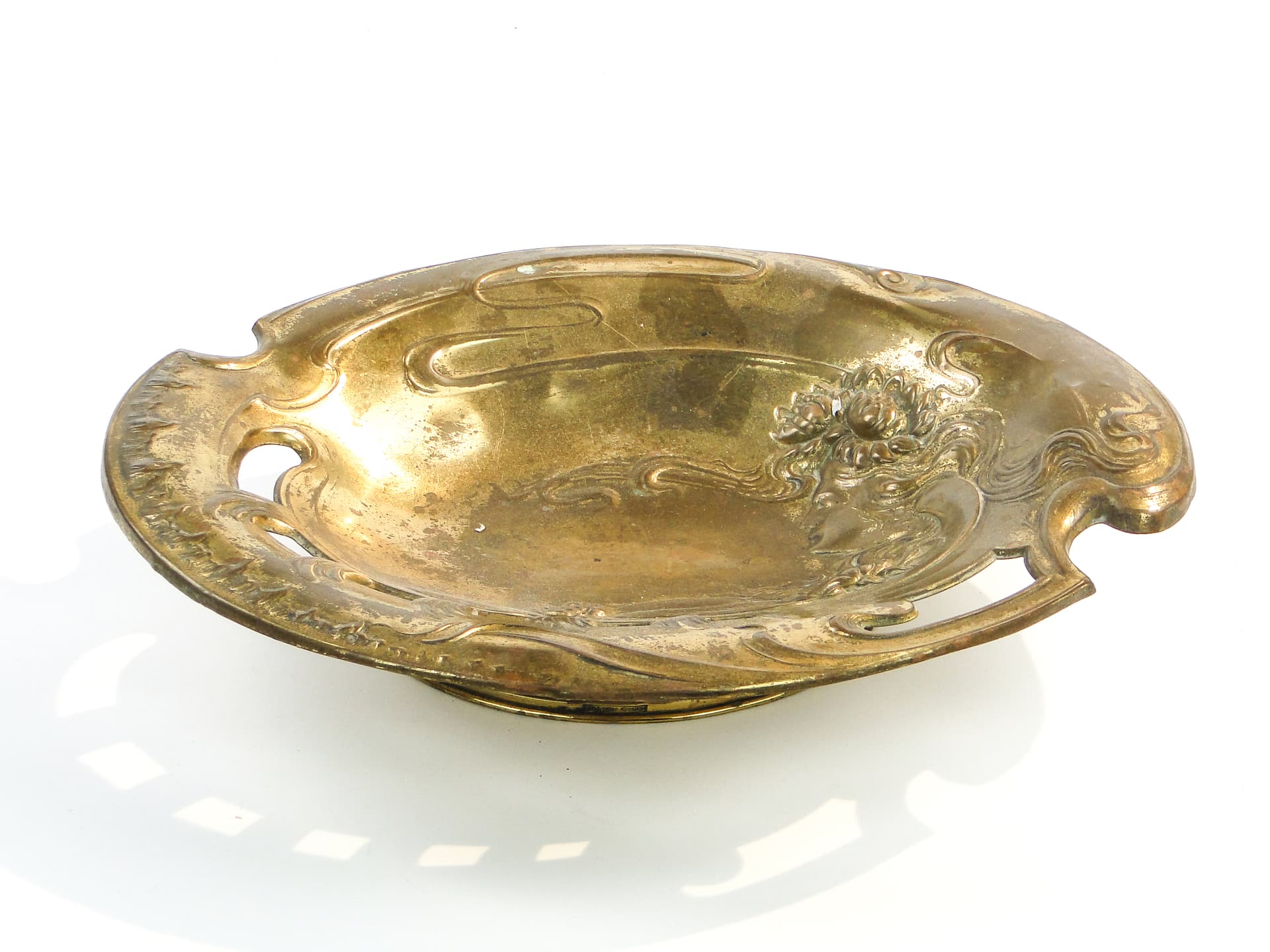 Art Nouveau platter, gilded brass, Bracia Zolberg, Poland, 19th c.