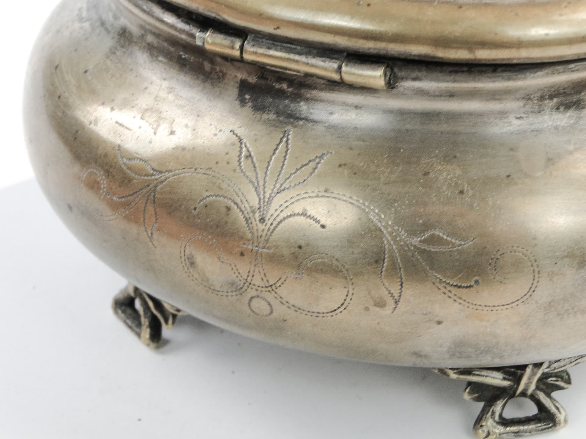 Cukiernica eliptyczna eklektyczna, mosiądz srebrzony, Austria, XIX w. - 97645