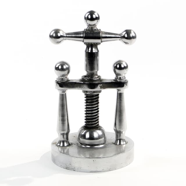 Dziadek do orzechów Art Deco, mosiądz chromowany, Niemcy, lata 30. - WYMIARY