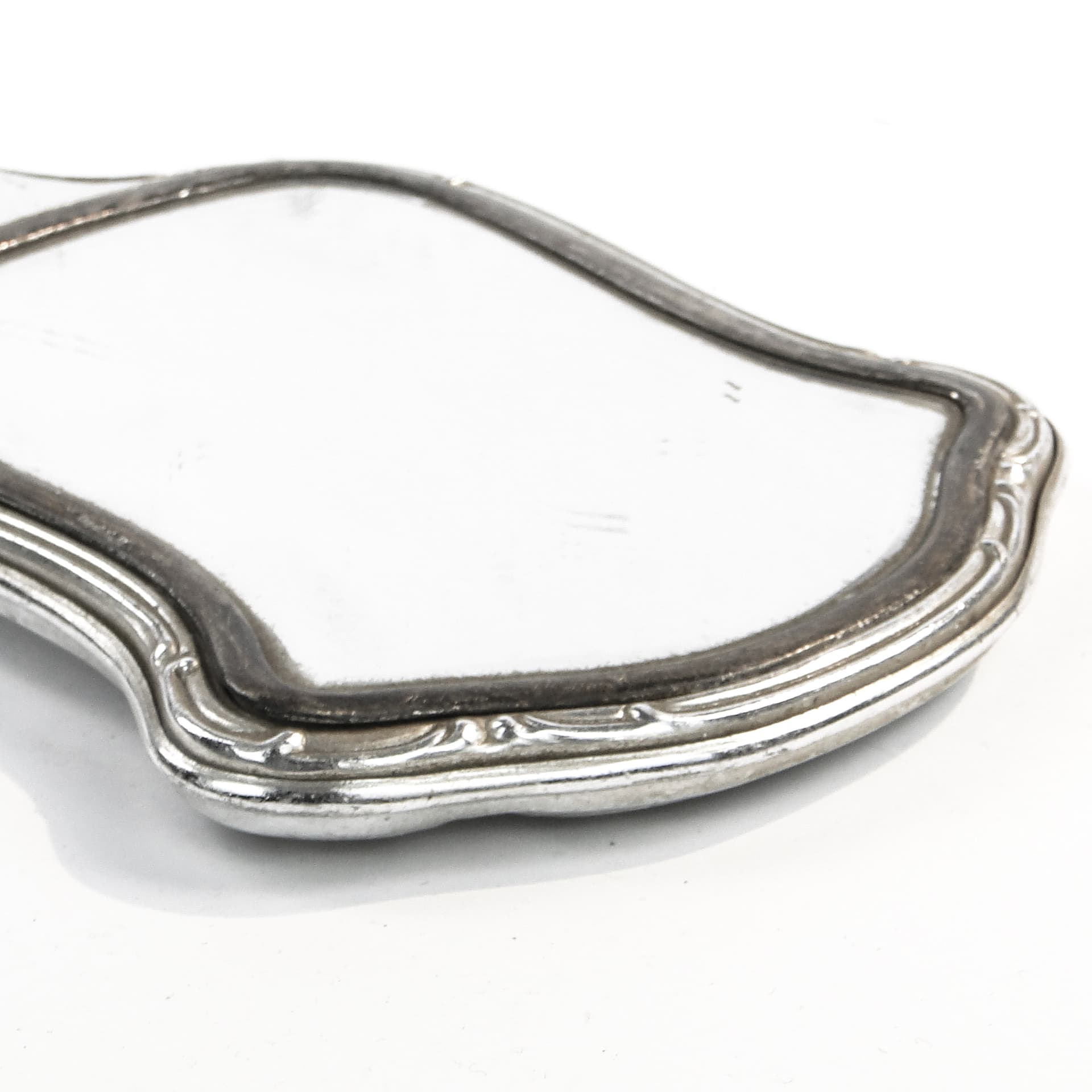 Hand mirror, Art Deco, silver-plated brass, United Kingdom, 1950s. - 97729