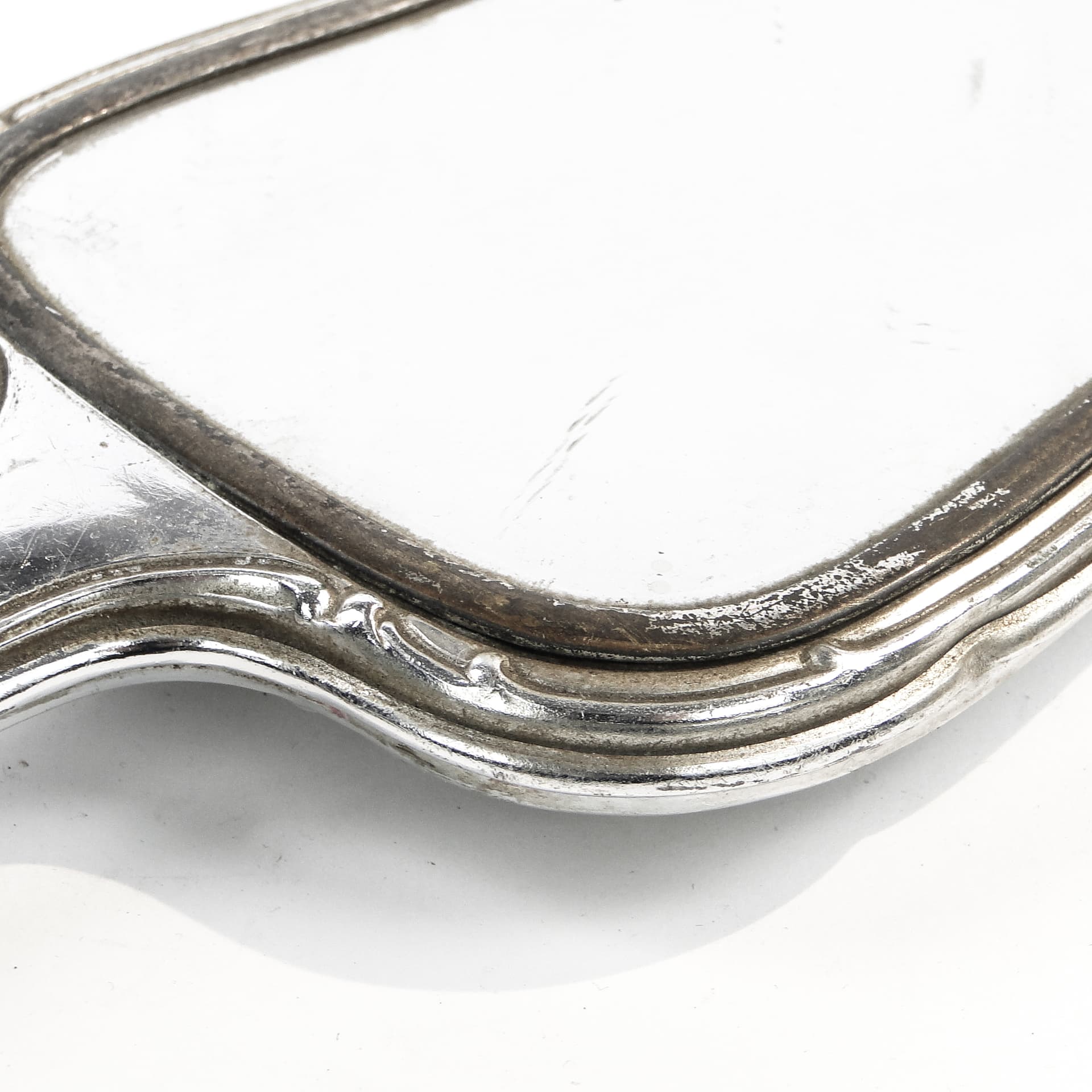 Hand mirror, Art Deco, silver-plated brass, United Kingdom, 1950s. - 97732