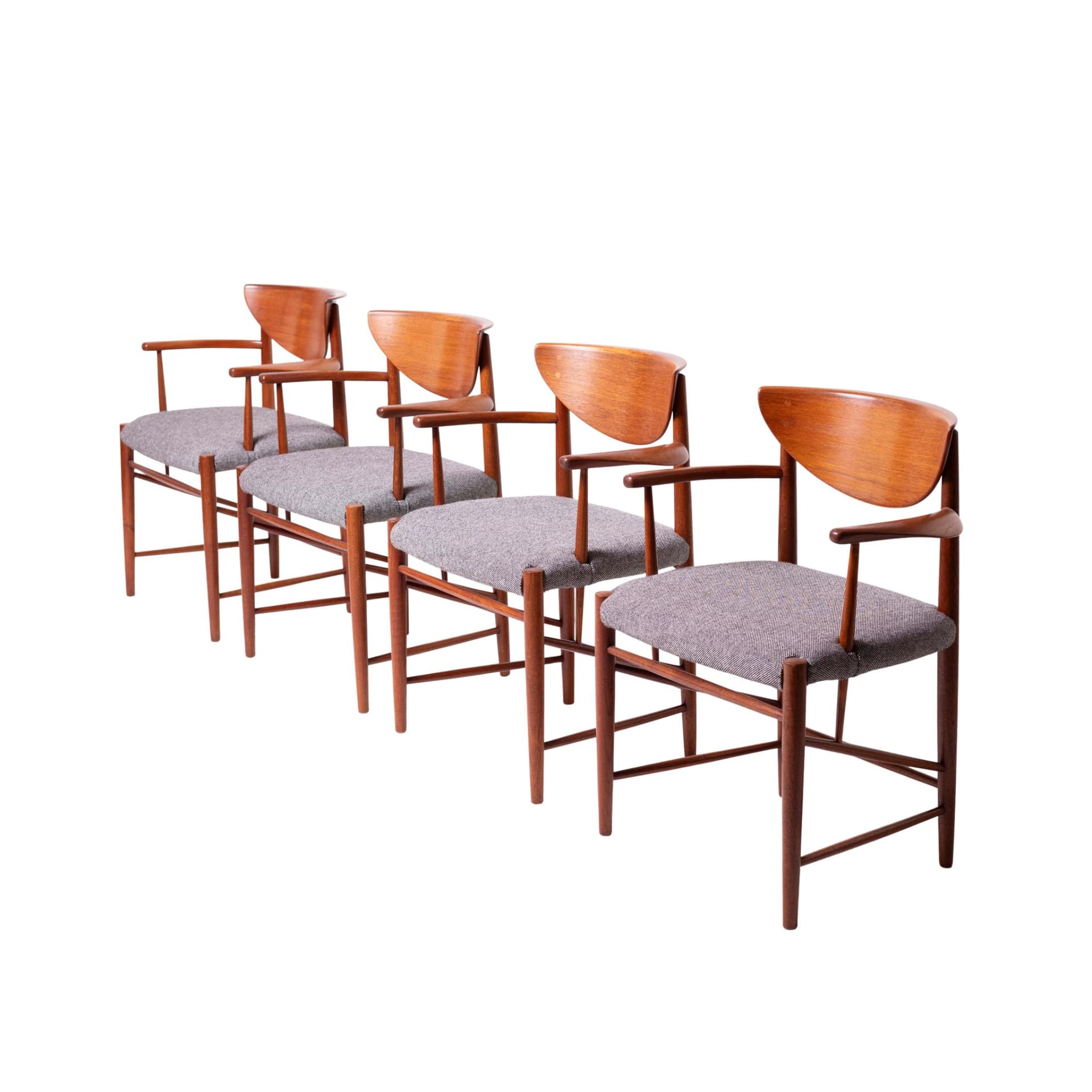 Zestaw czterech foteli, wełna szara, teak, proj. P. Hvidt, O. Mølgaard-Nielsen, Søborg Møbelfabrik, Dania, lata 60.