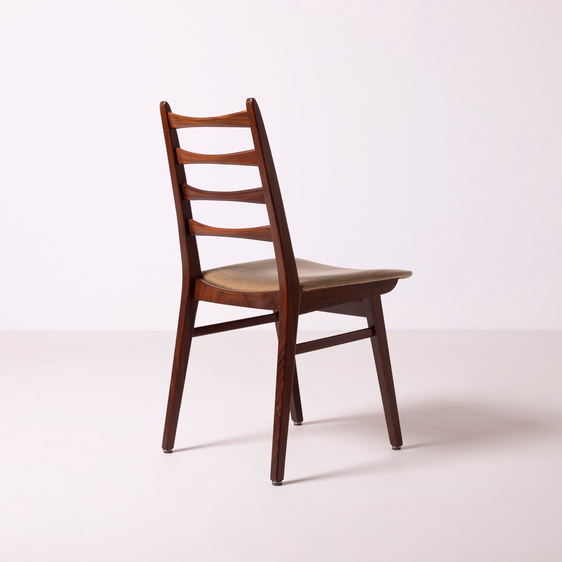 Zestaw pięciu krzeseł do jadalni, drewno tekowe afromosia jasnobrązowy, Dania, lata 60. - 94920
