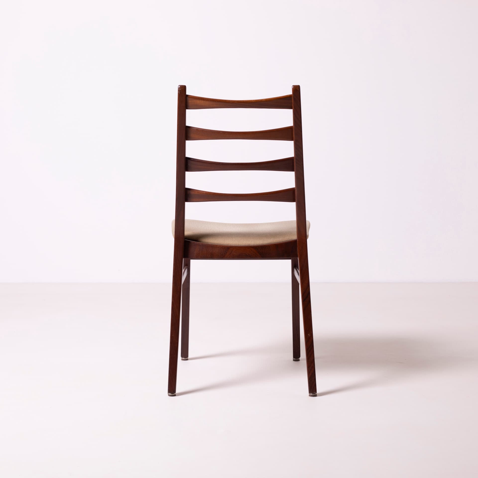 Zestaw pięciu krzeseł do jadalni, drewno tekowe afromosia jasnobrązowy, Dania, lata 60. - 94921