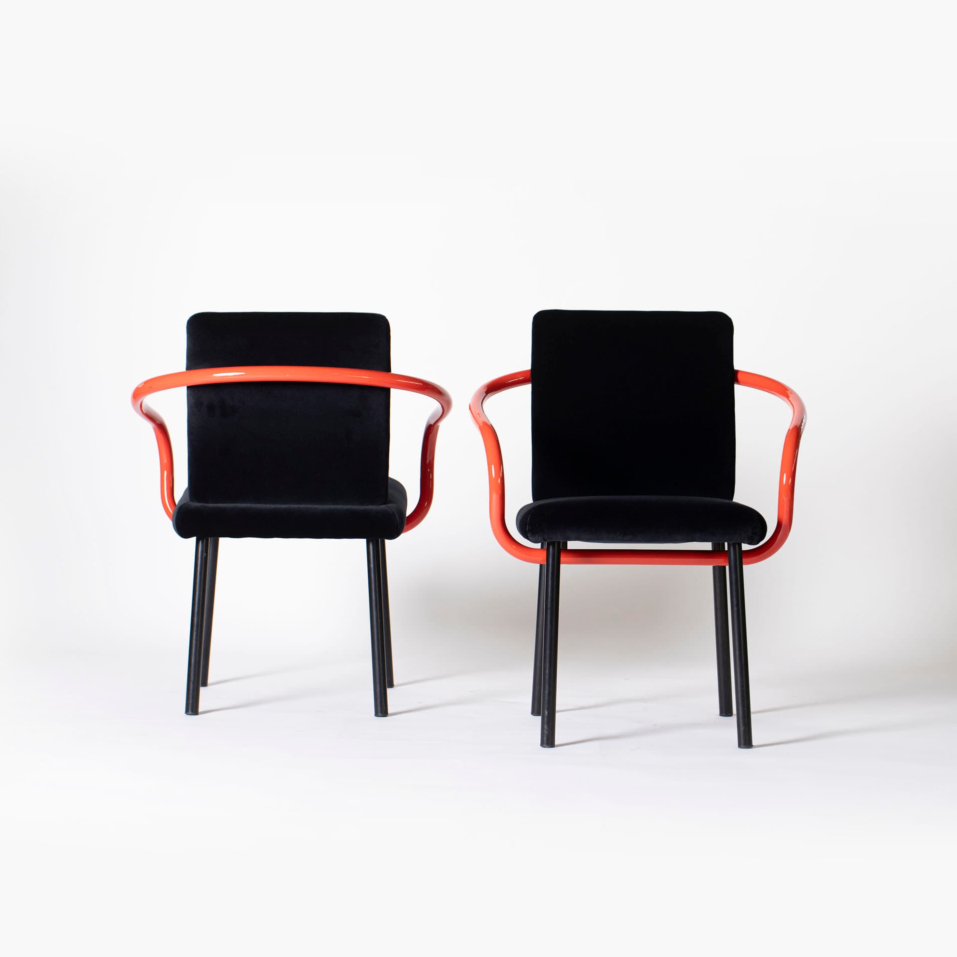 Armchair Mandarin, black velvet, red steel, by E. Sottsass, Knoll, Italy, 1990s. - 95441