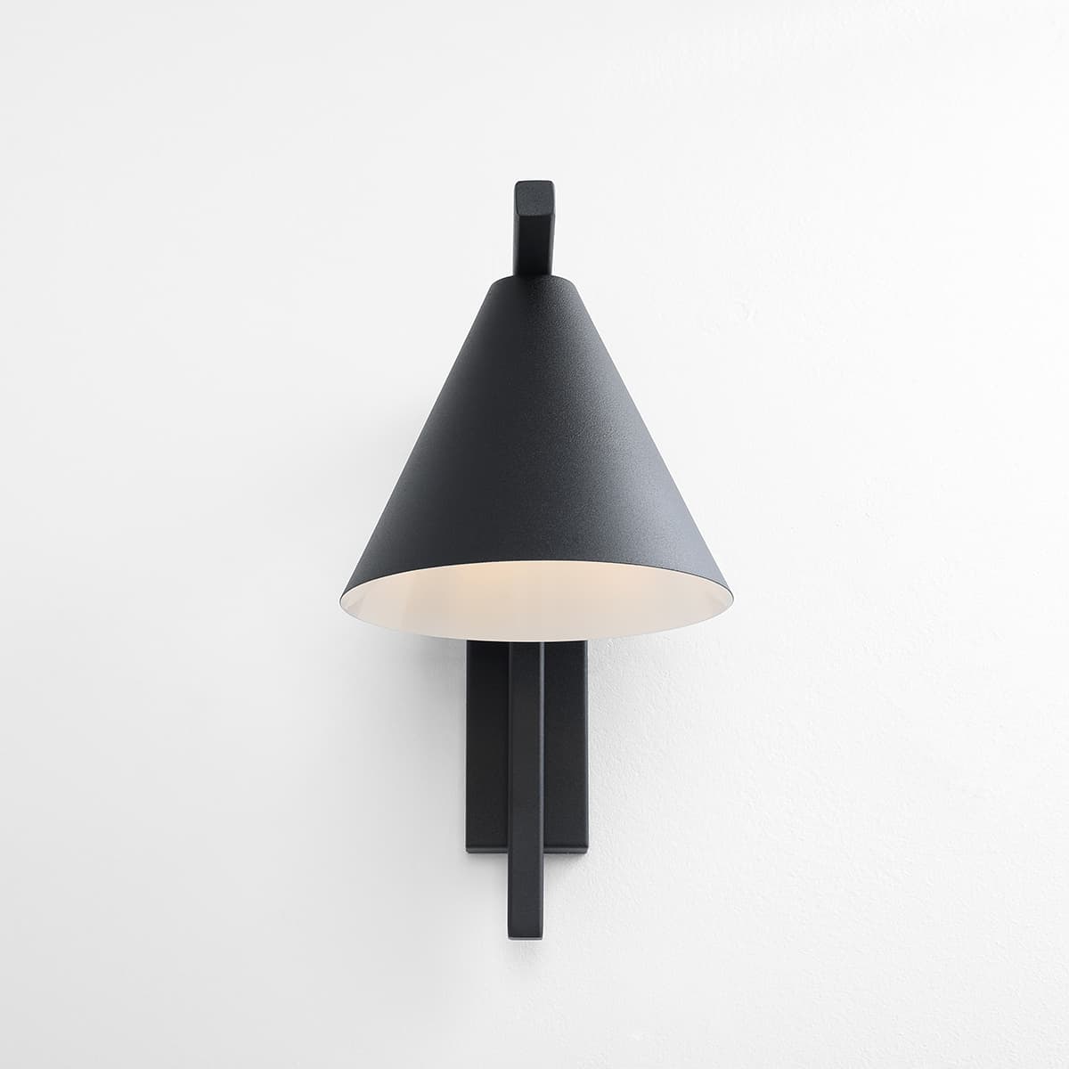 Form black wall lamp, Artera - 103442