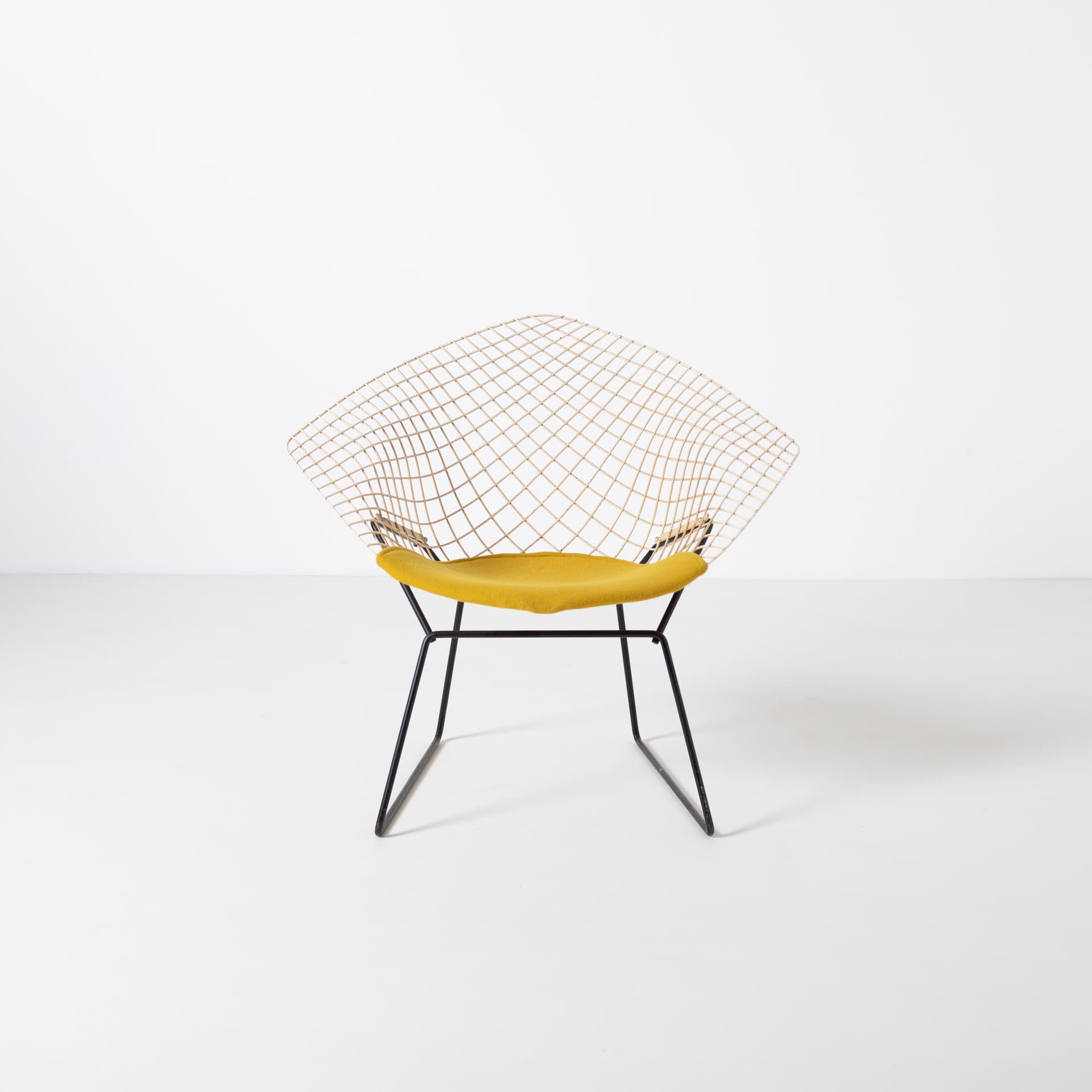 Armchair Diamond, yellow wool, white black steel, Knoll, USA, 1960s. - 96544