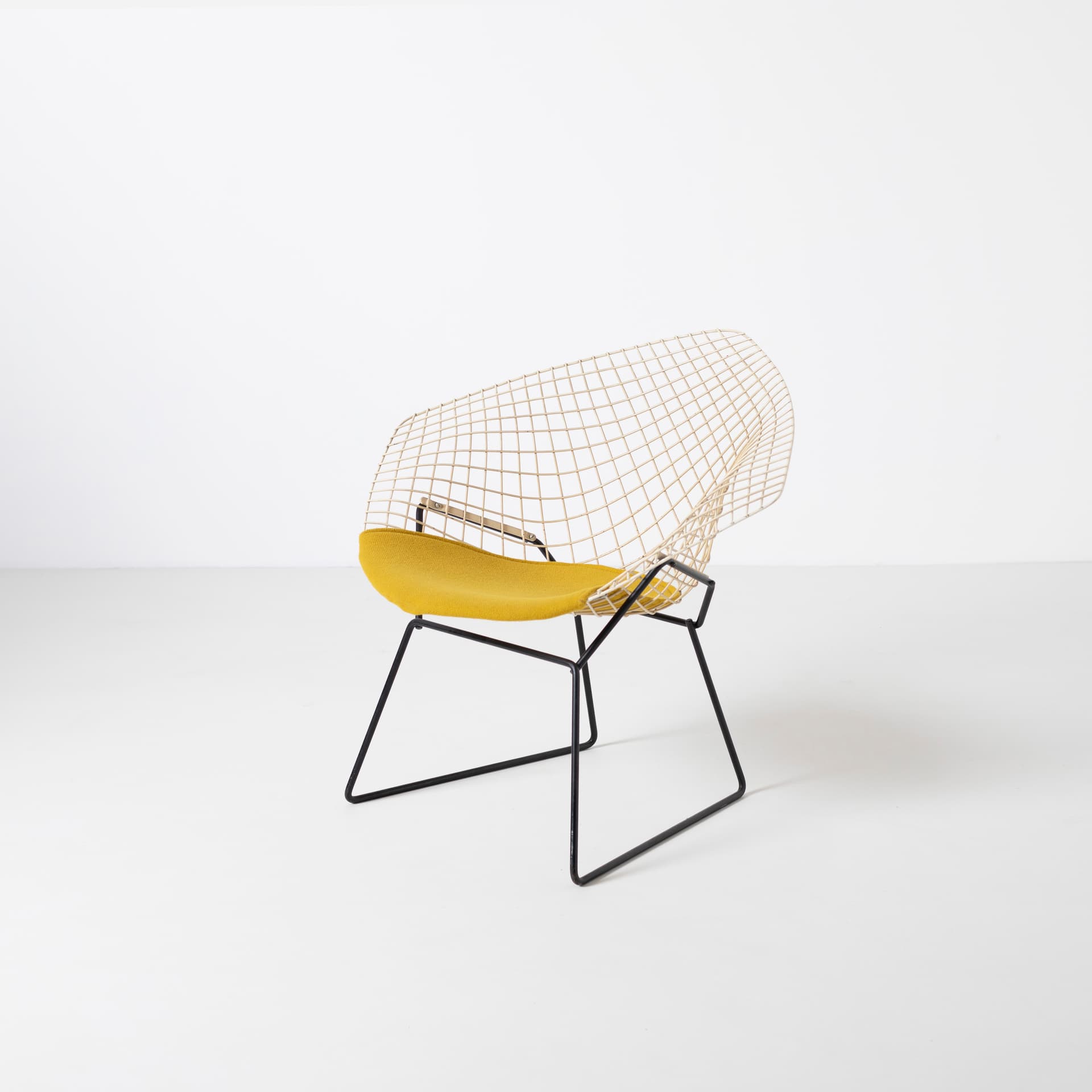 Armchair Diamond, yellow wool, white black steel, Knoll, USA, 1960s. - 96547