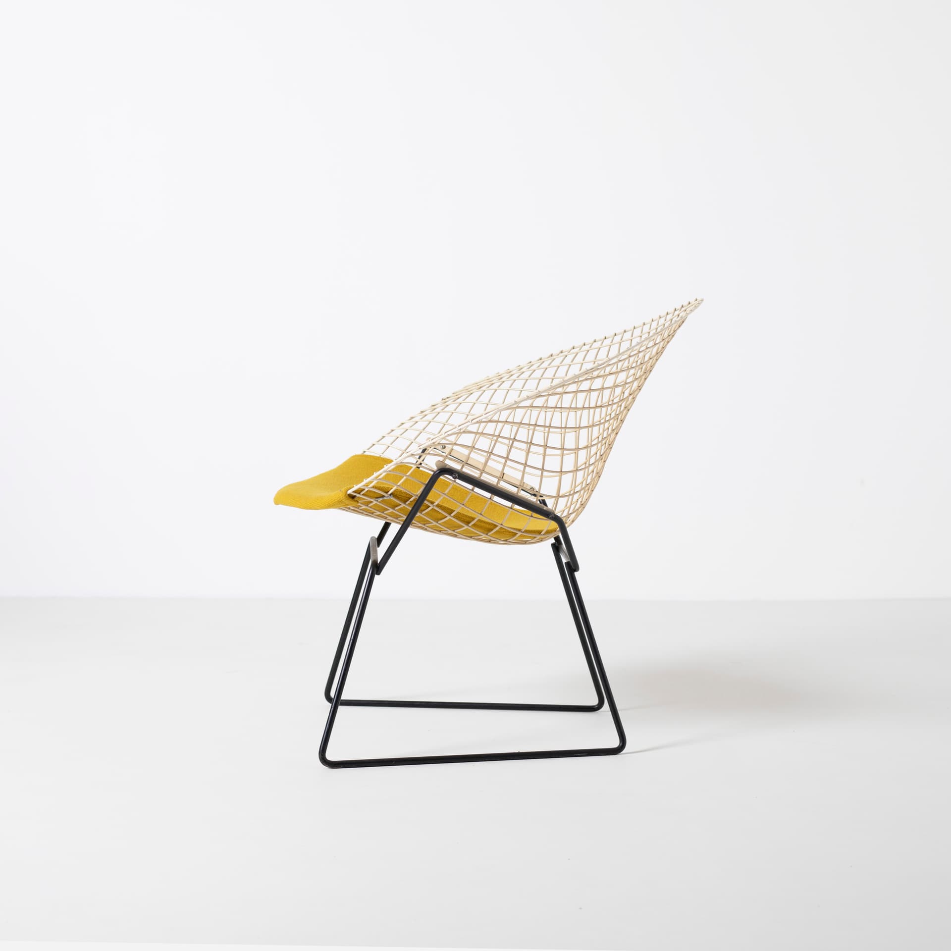 Armchair Diamond, yellow wool, white black steel, Knoll, USA, 1960s. - 96545