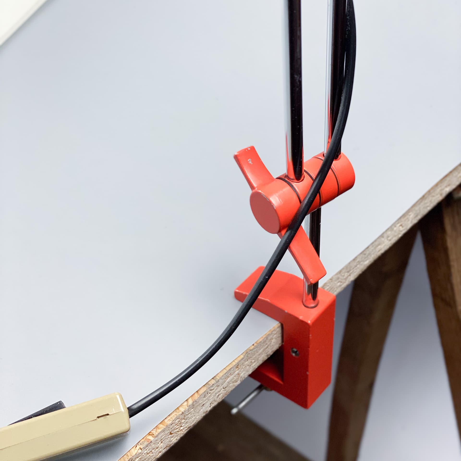 Lampa biurkowa, pomarańczowy, metal, proj. J. Hůrka, Napako, Czechosłowacja, lata 60. - 96830