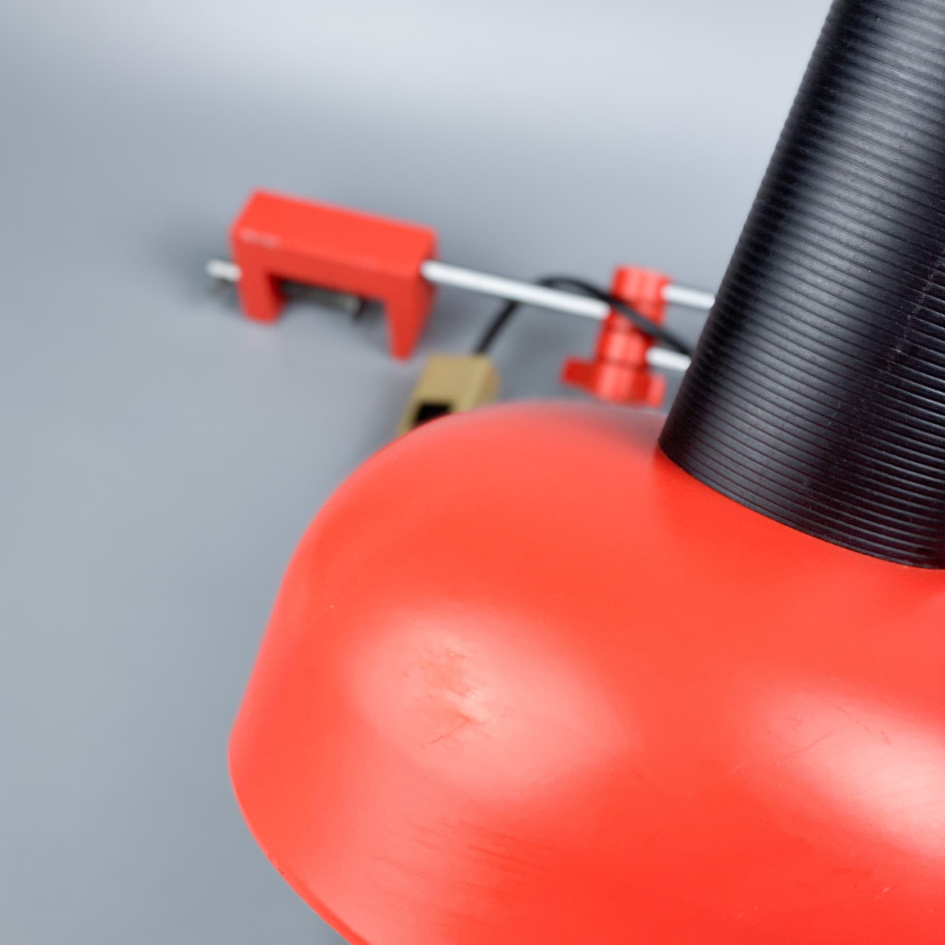 Lampa biurkowa, pomarańczowy, metal, proj. J. Hůrka, Napako, Czechosłowacja, lata 60. - 96821